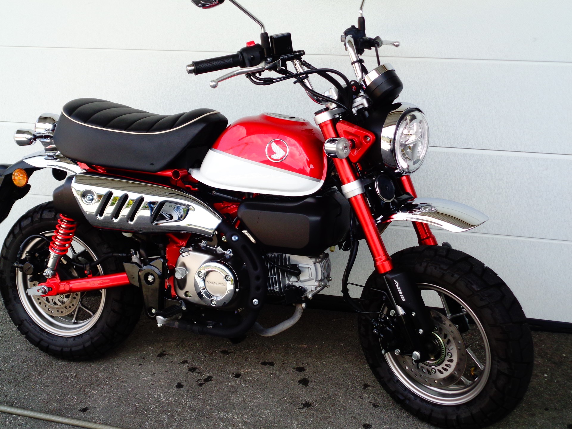 HONDA Z 125 Monkey ABS-showroom-element-2