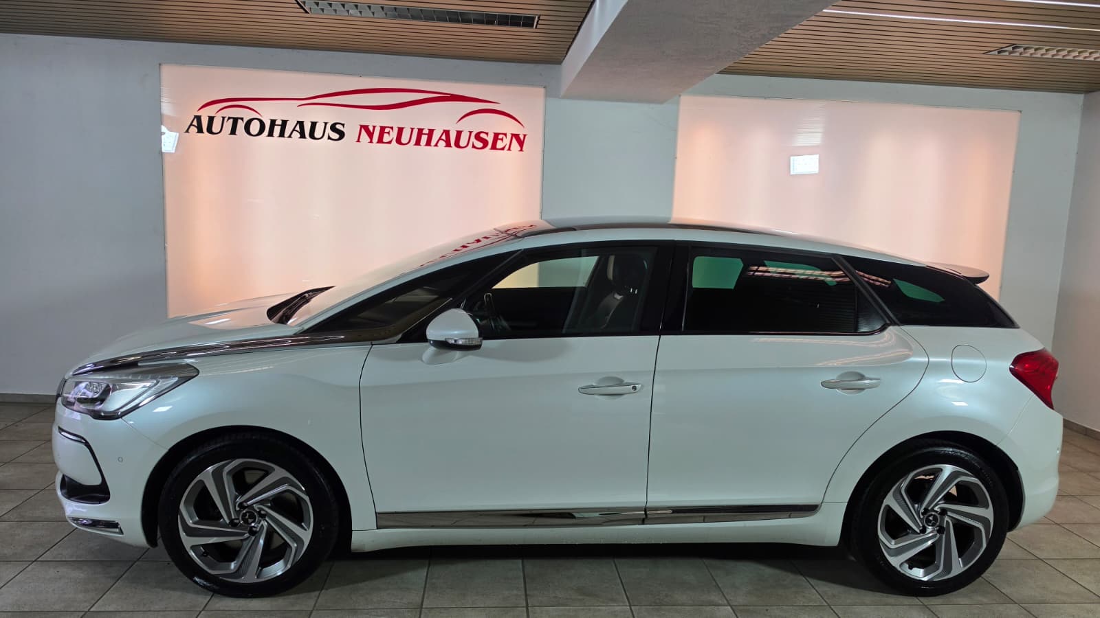 DS AUTOMOBILES DS5 2.0 e-HDi SO Chic Automatic, Top Zustand, Schweizer Fahrzeug, Frisch ab MFK und Frisch ab Service-image-5