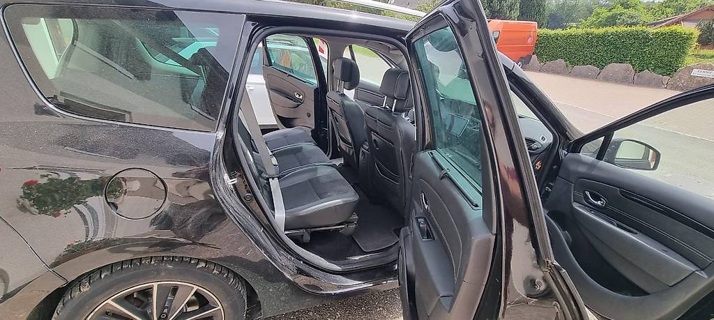 RENAULT 1.2 TCe 130 Swiss Ed. S/S 7P-image-3