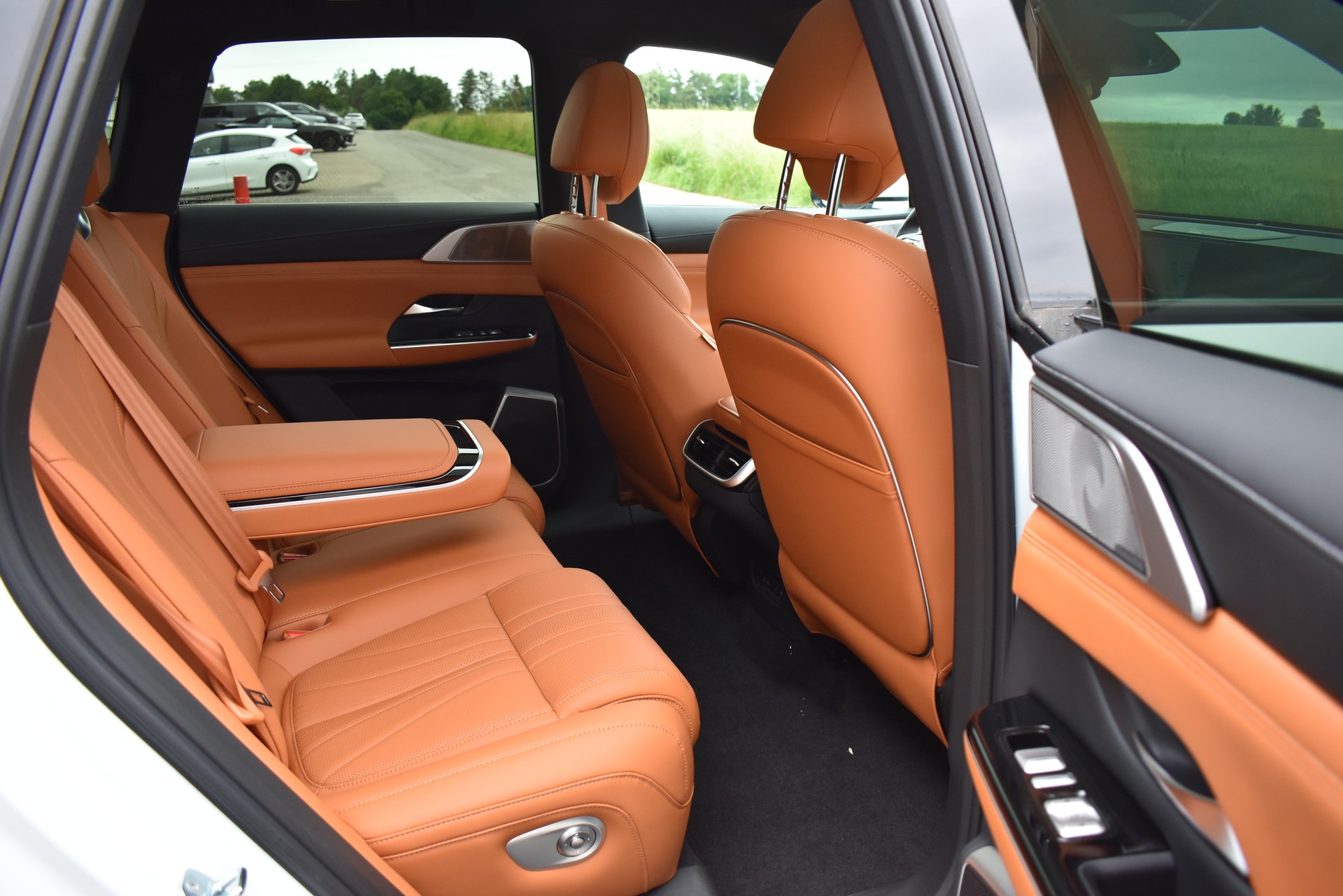 XPENG G9 93kWh Performance AWD-image-12