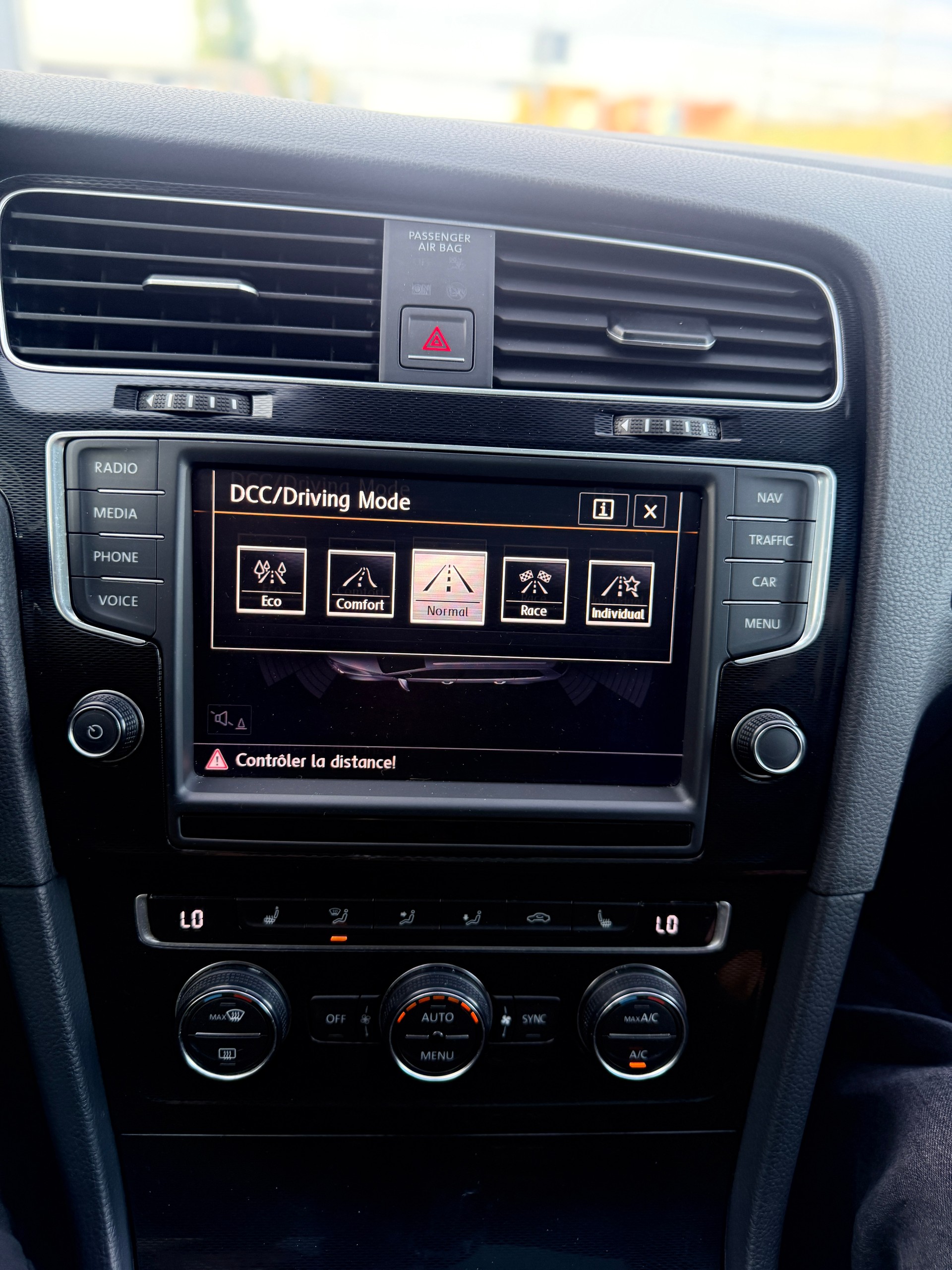 VW Golf Variant 2.0 TSI R 4 Motion DSG-image-15
