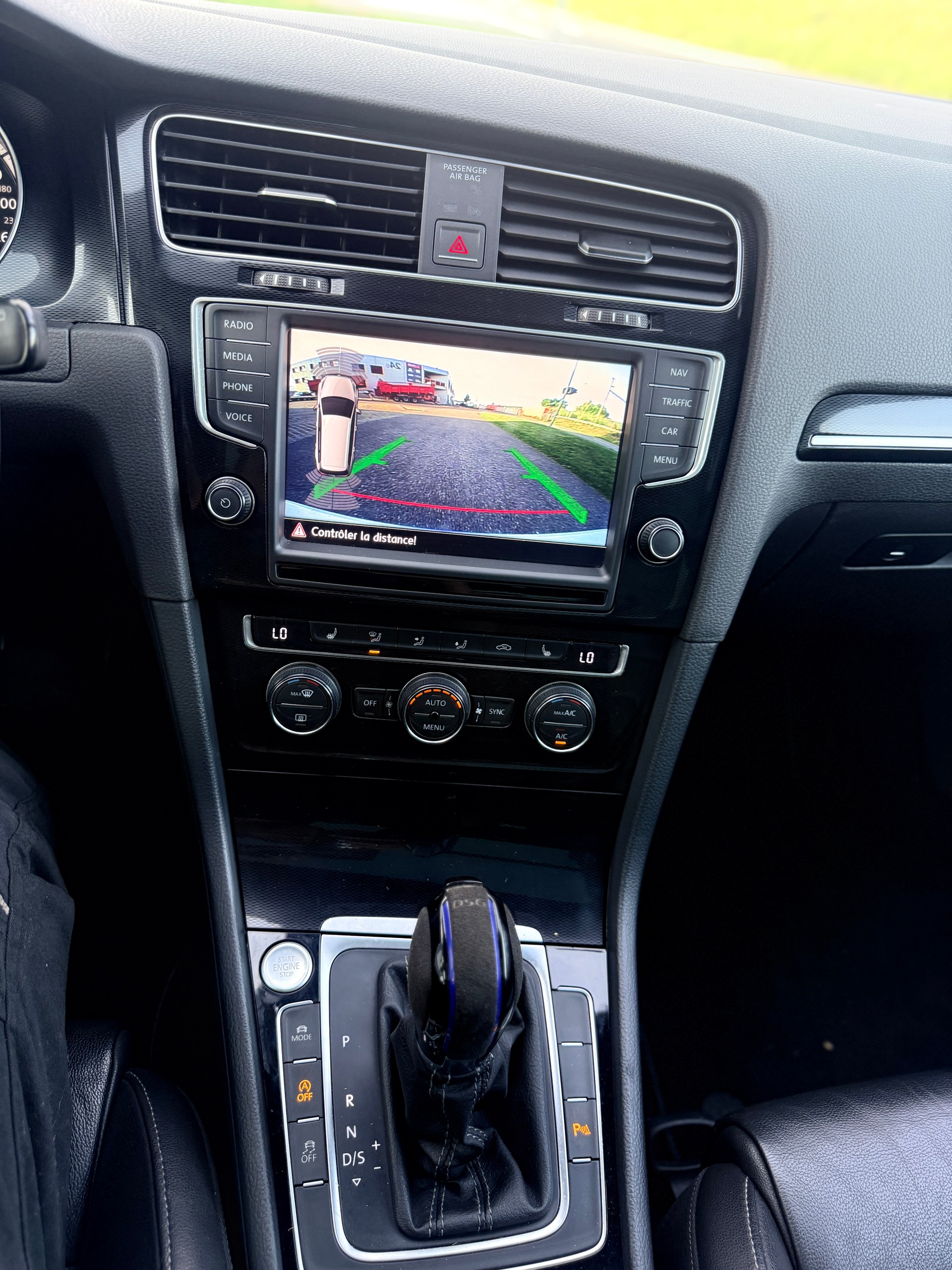 VW Golf Variant 2.0 TSI R 4 Motion DSG-image-14