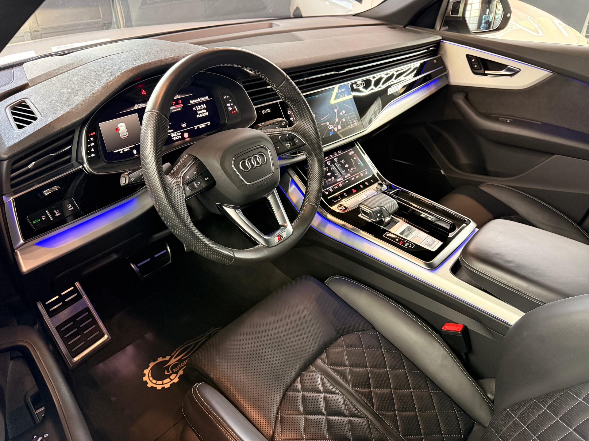 AUDI SQ8 4.0 V8 TFSI quattro T-Tronic-image-8