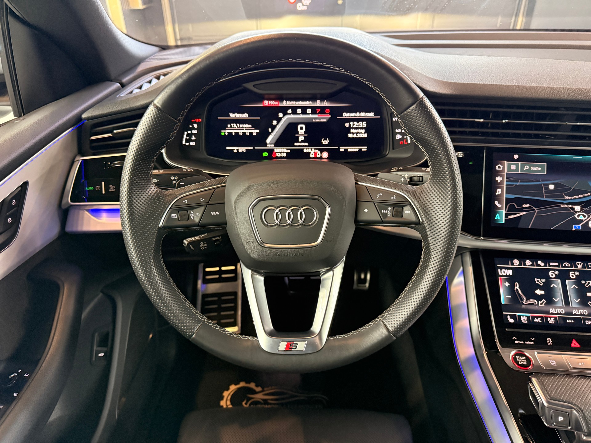 AUDI SQ8 4.0 V8 TFSI quattro T-Tronic-image-14