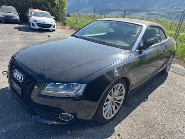 AUDI A5 Cabriolet 2.0 TFSI quattro S-tronic-image-2