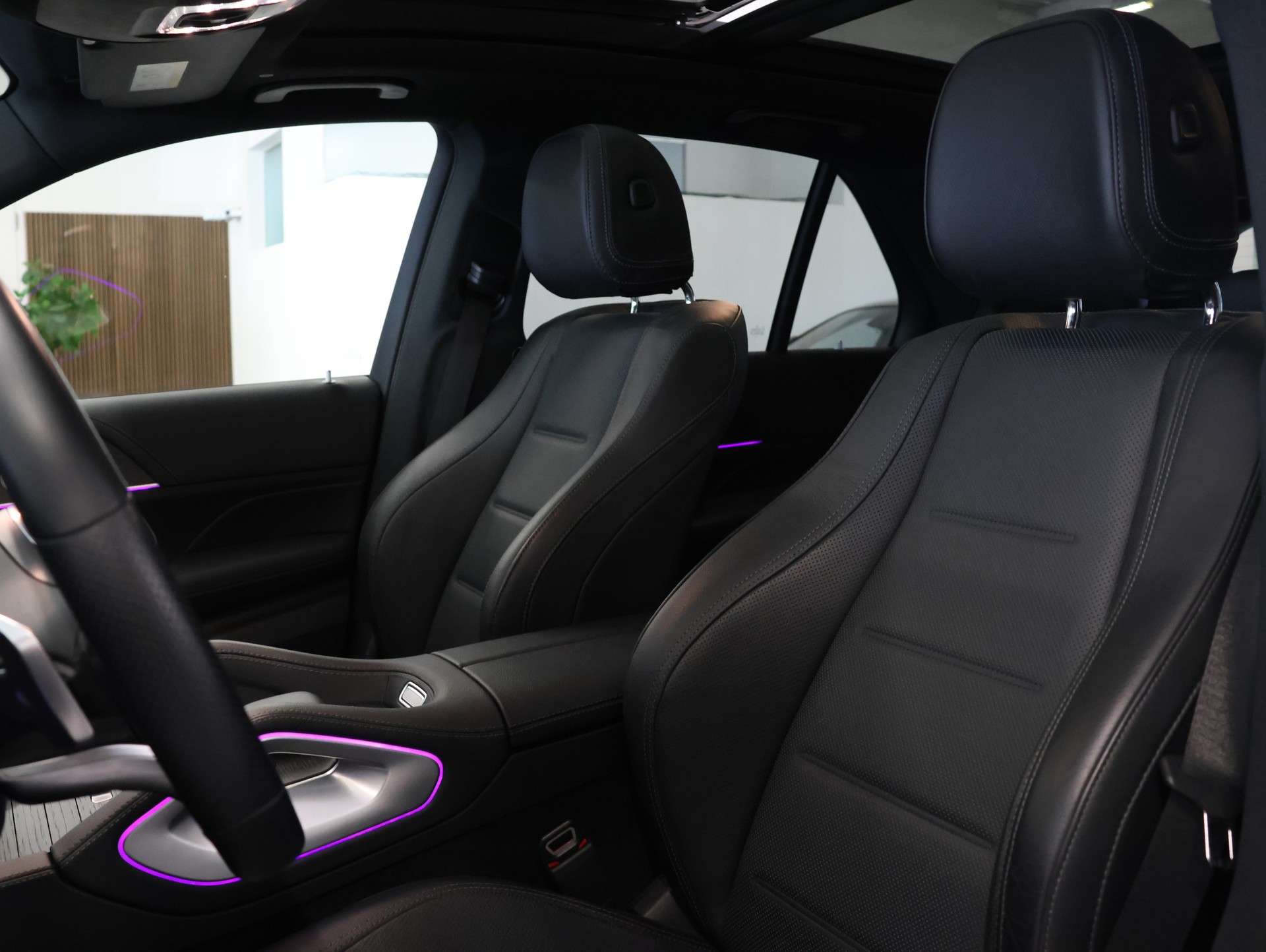 MERCEDES-BENZ GLE 400 d 4Matic AMG Line 9G-Tronic *AMG Line Ausstattung* *360 Kamera* *Burmester*-image-17