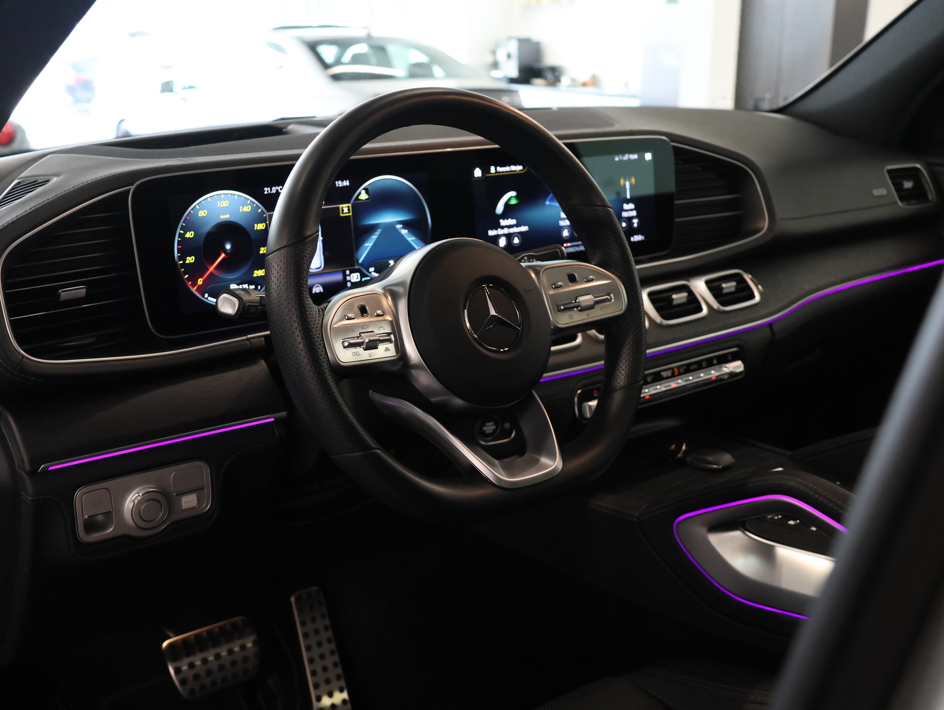 MERCEDES-BENZ GLE 400 d 4Matic AMG Line 9G-Tronic *AMG Line Ausstattung* *360 Kamera* *Burmester*-image-19