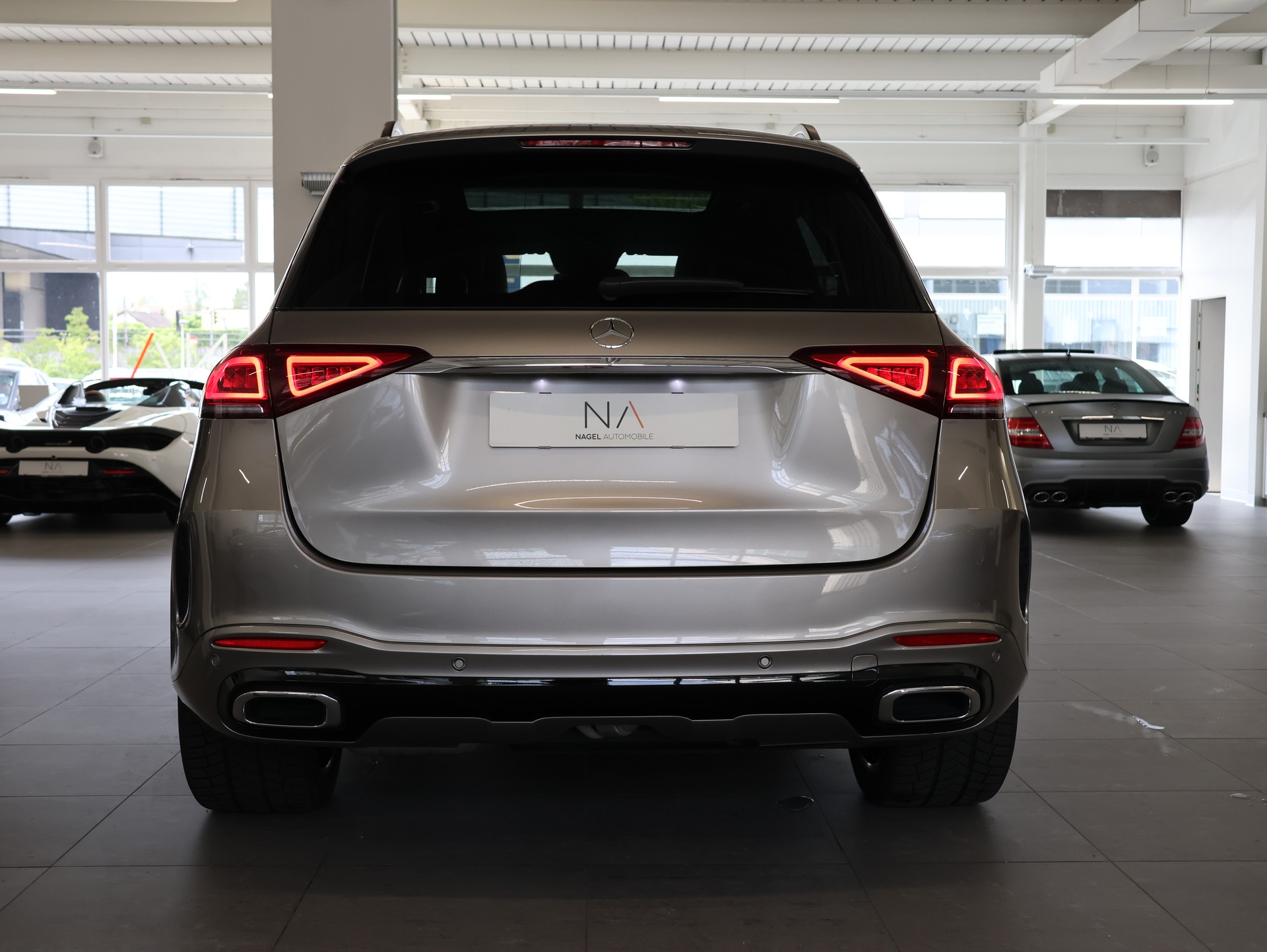 MERCEDES-BENZ GLE 400 d 4Matic AMG Line 9G-Tronic *AMG Line Ausstattung* *360 Kamera* *Burmester*-image-4