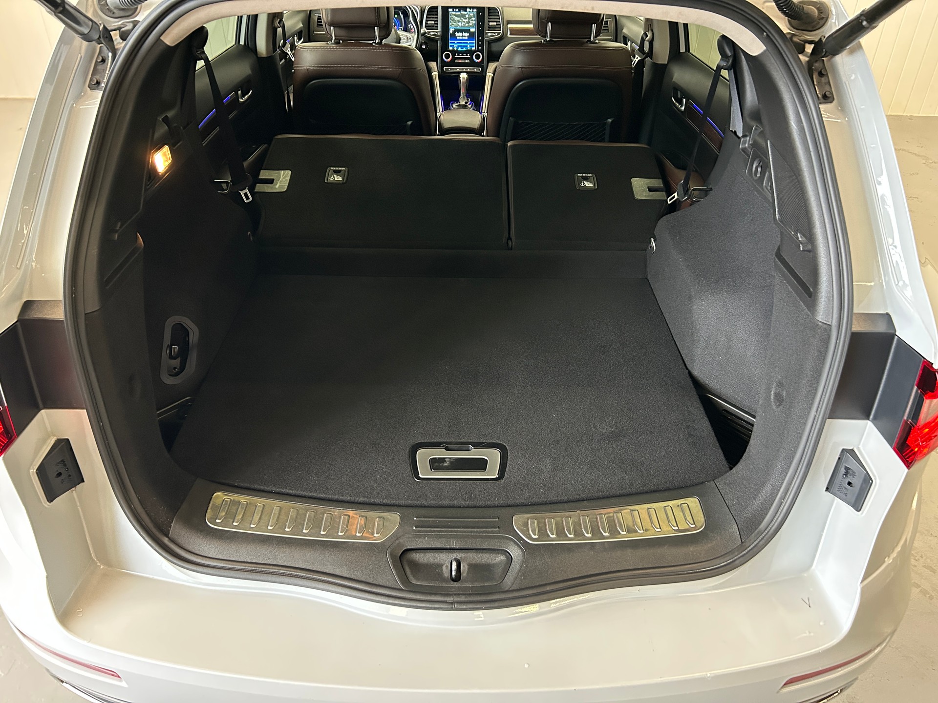 RENAULT Koleos 2.0 dCi Initiale Paris 4x4 Xtronic CVT-image-13
