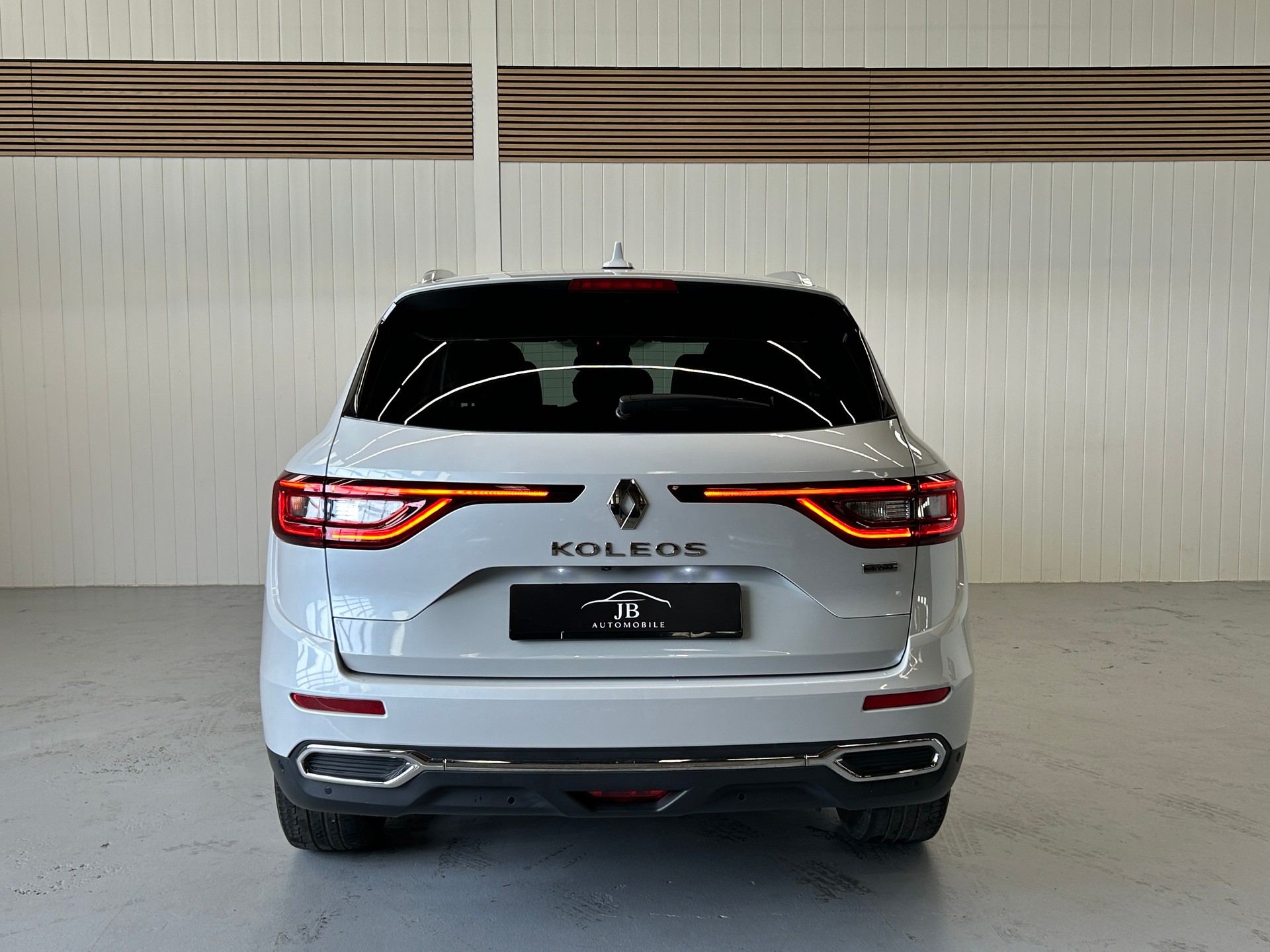 RENAULT Koleos 2.0 dCi Initiale Paris 4x4 Xtronic CVT-image-3