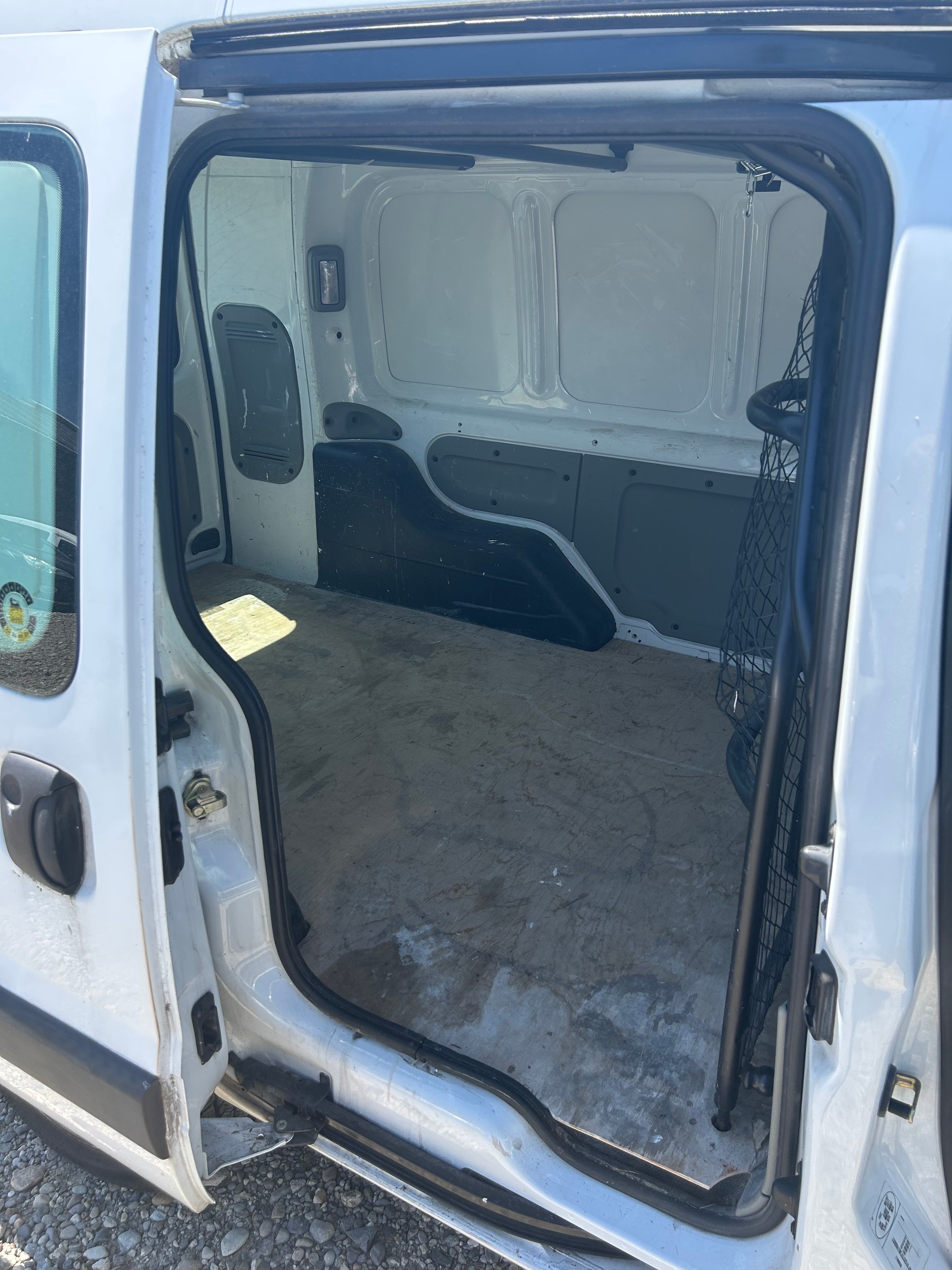RENAULT Kangoo 1.5 dCi Grand Volume-image-11