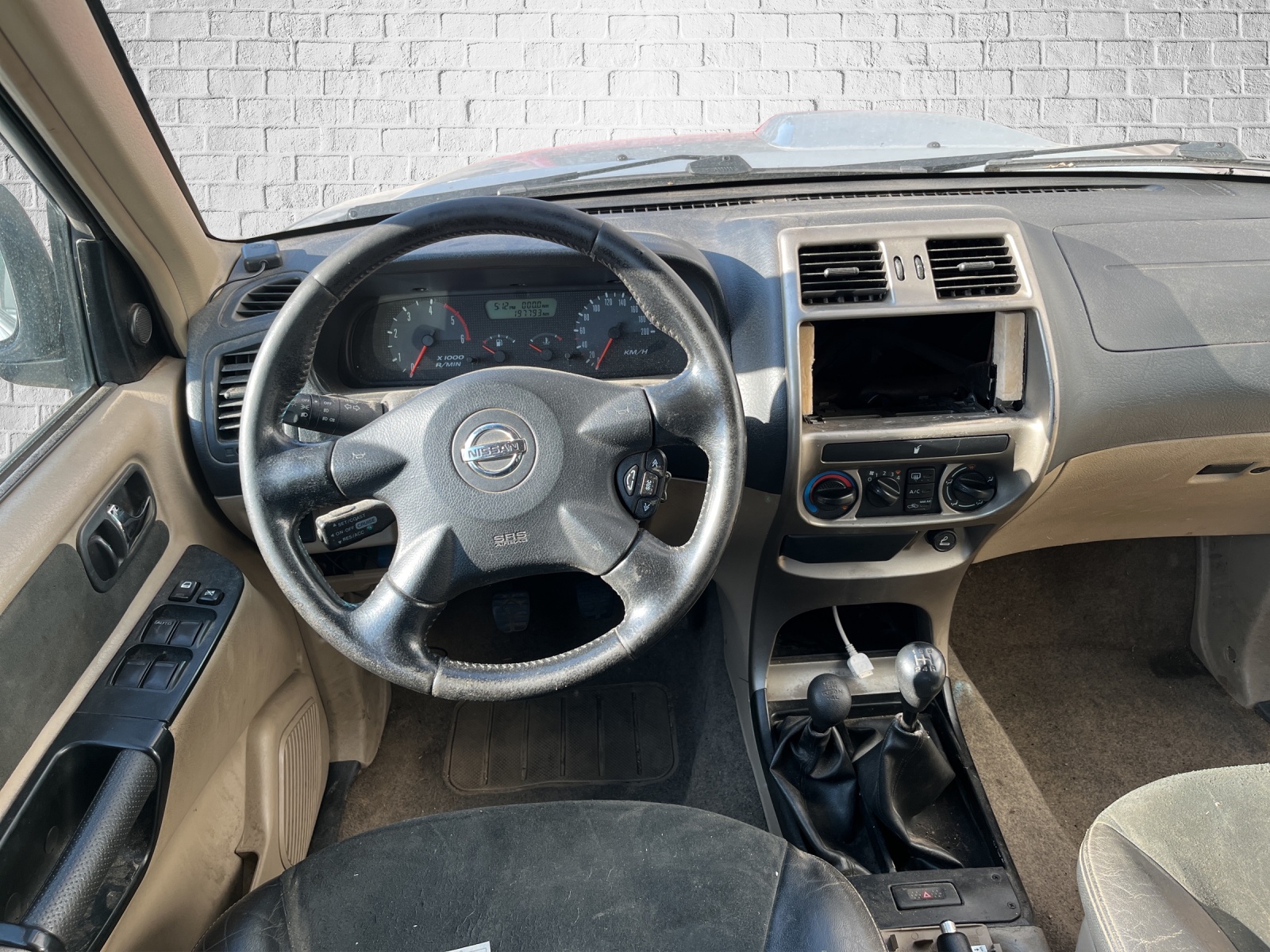 NISSAN Terrano 3.0 Di Elegance Wagon-image-3
