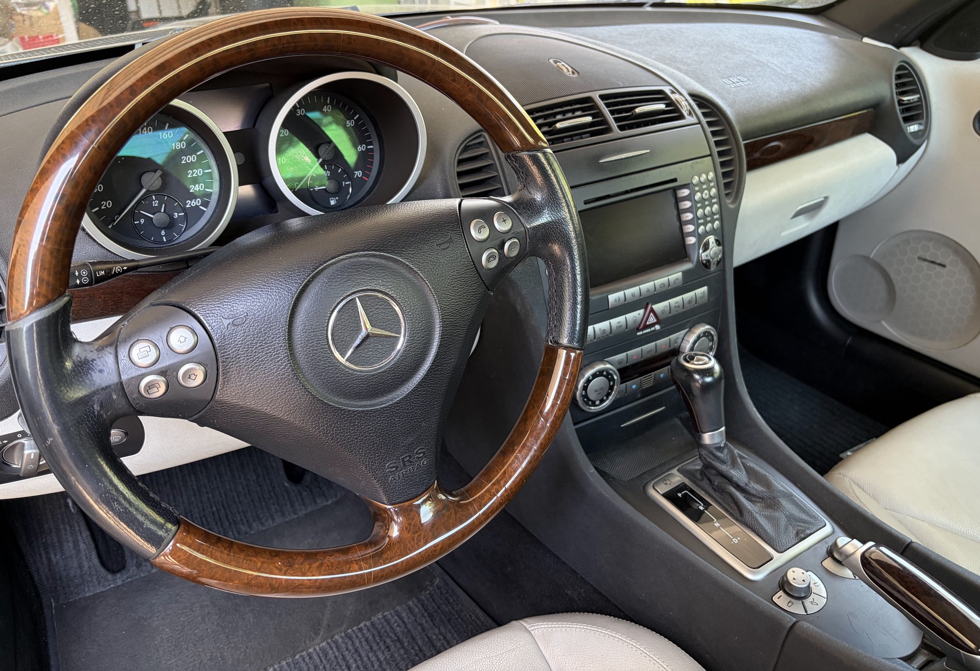 MERCEDES-BENZ SLK 350 V6-image-7
