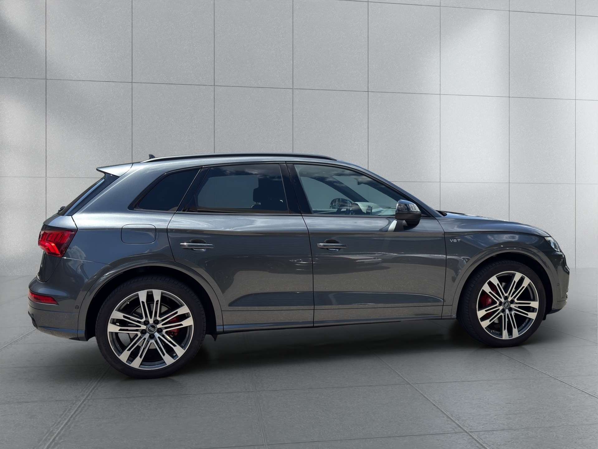 AUDI SQ5 3.0 TFSI quattro S-tronic-image-4