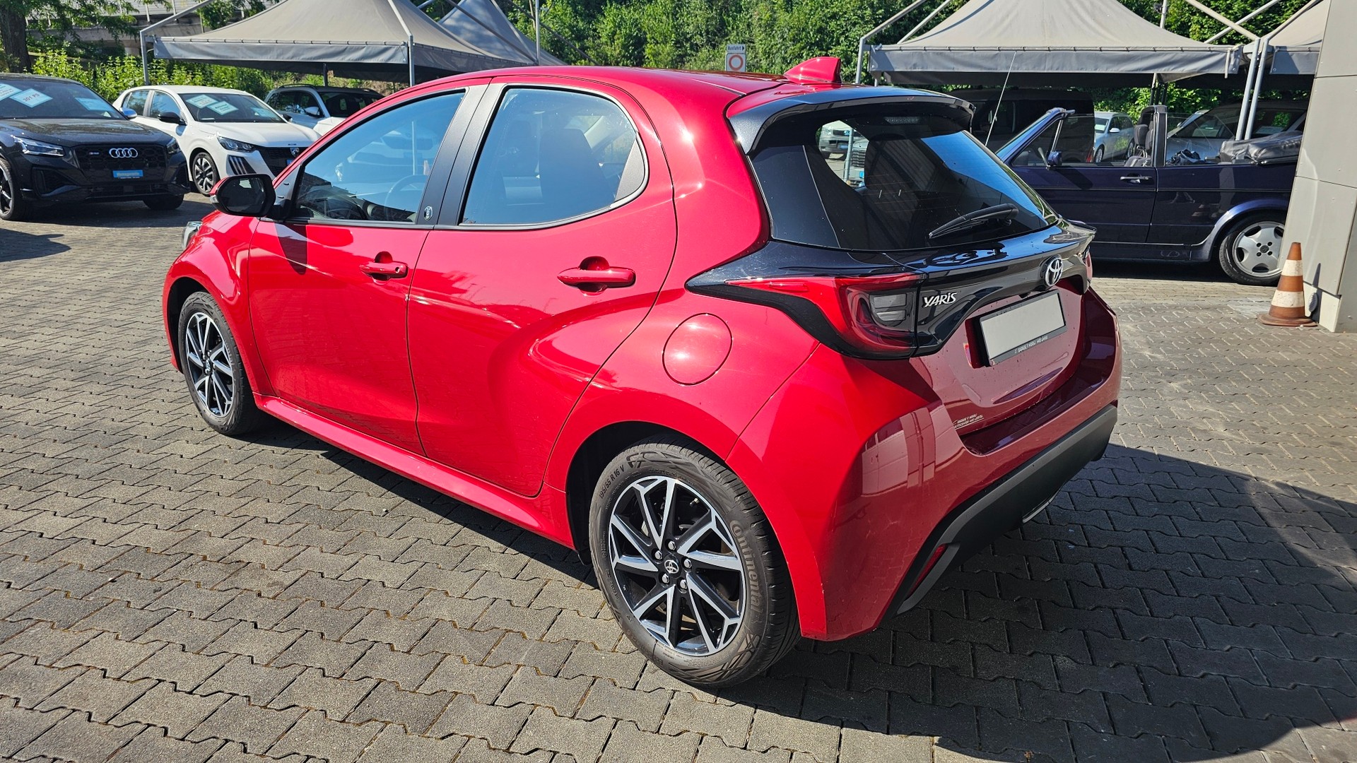 TOYOTA Yaris 1.5 Trend e-CVT-image-11