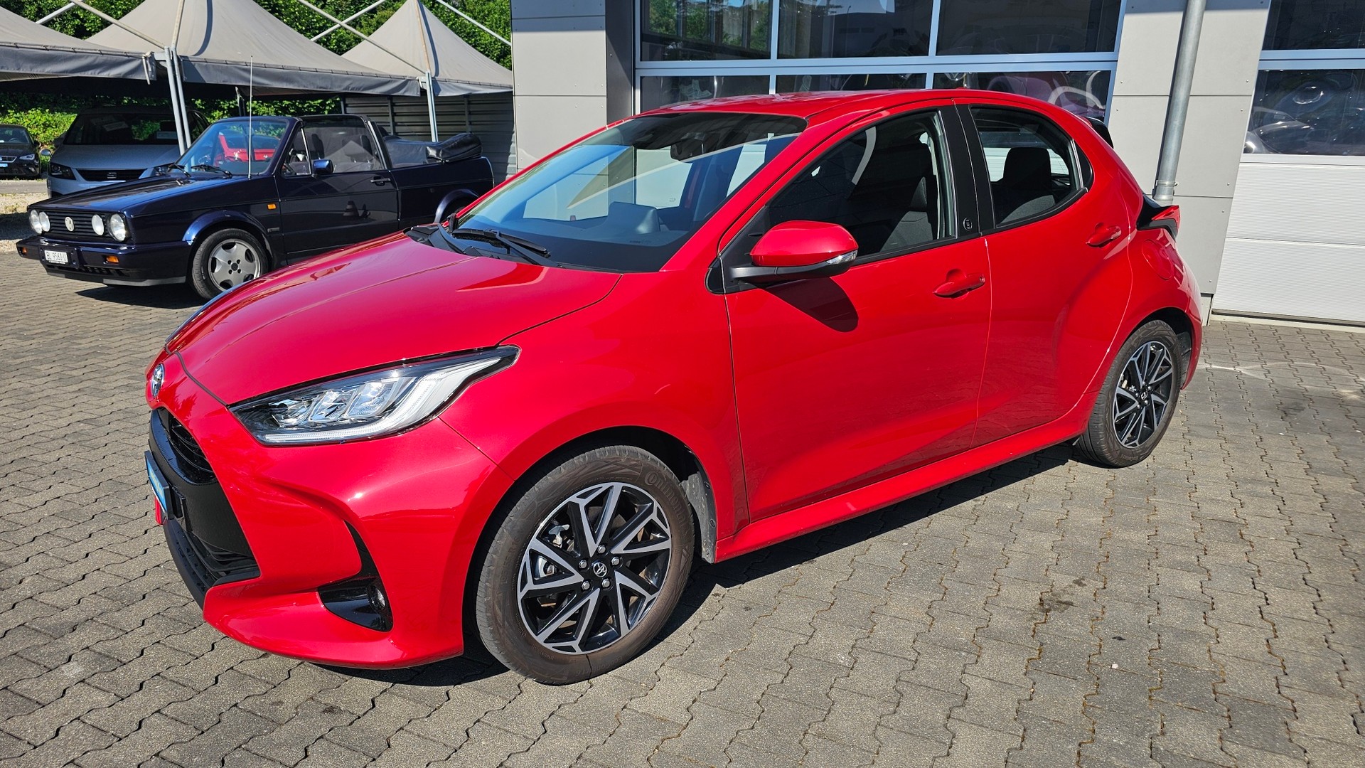 TOYOTA Yaris 1.5 Trend e-CVT-image-16