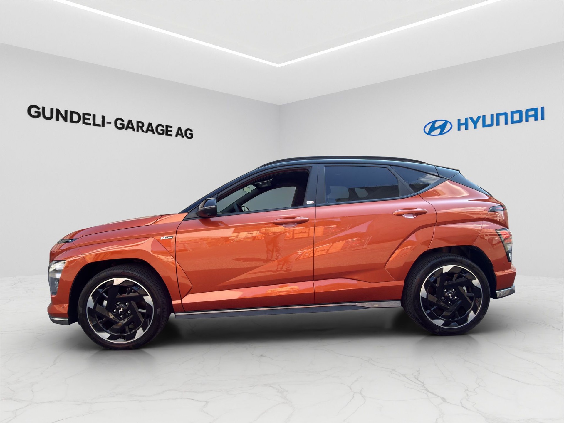 HYUNDAI Kona EV 65.4 kWh N Line-showroom-element-2