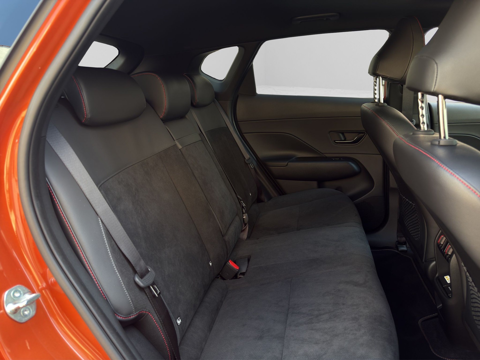 HYUNDAI Kona EV 65.4 kWh N Line-image-23