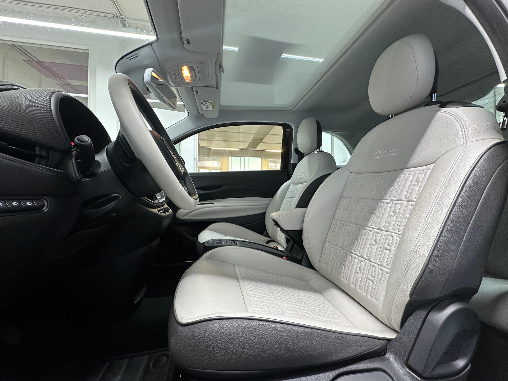 FIAT 500 electric 87 kW La Prima-image-7