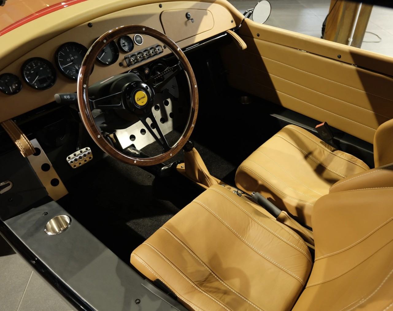 VANDERHALL Carmel GT-image-7