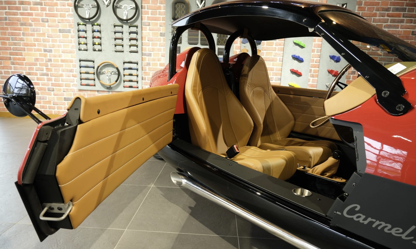 VANDERHALL Carmel GT-image-9