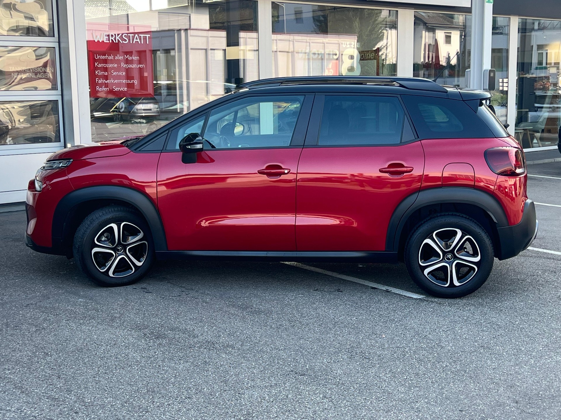 CITROEN C3 Aircross 1.2 PureTech 130 Swiss Edition-image-4