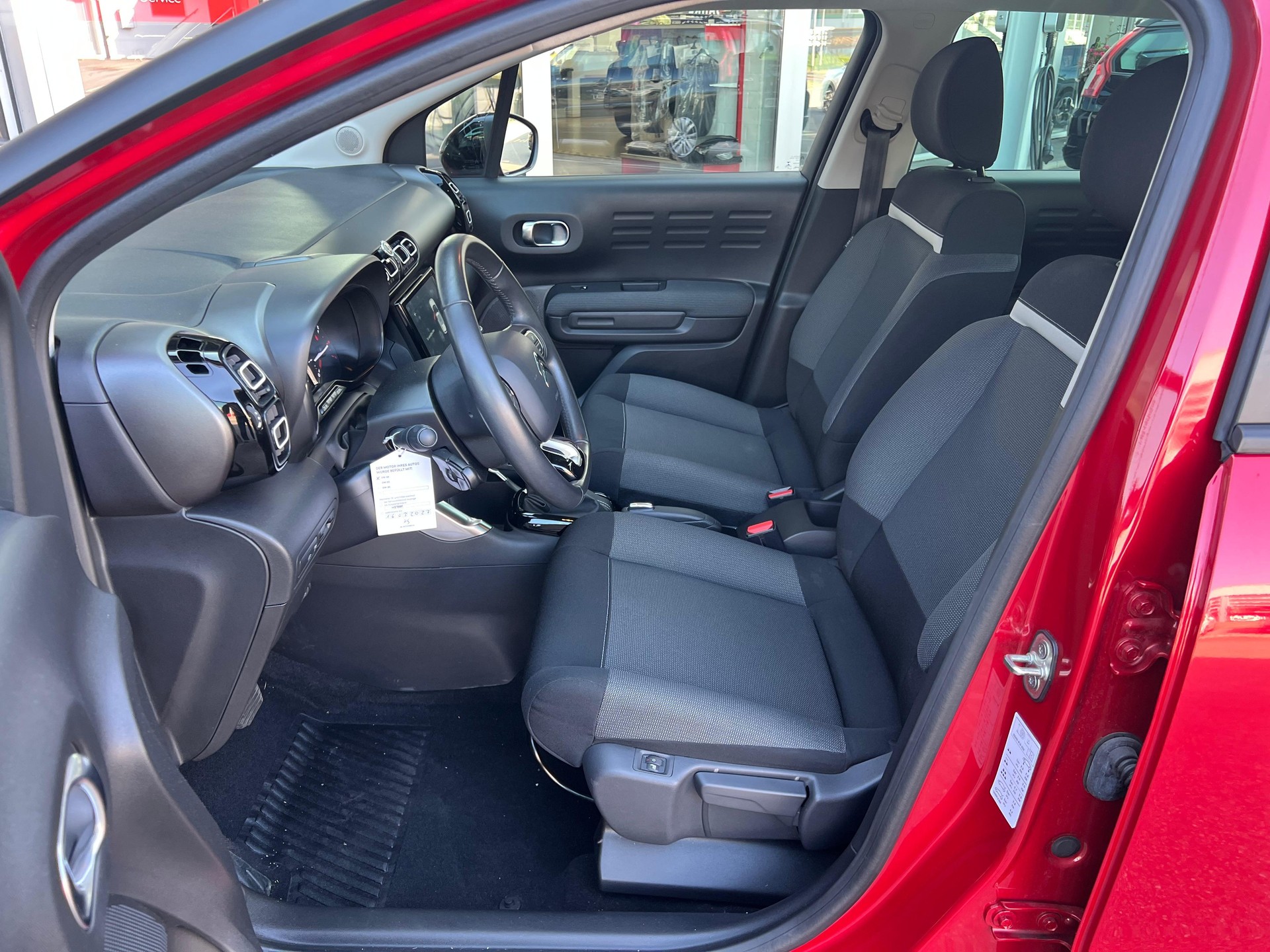 CITROEN C3 Aircross 1.2 PureTech 130 Swiss Edition-image-11