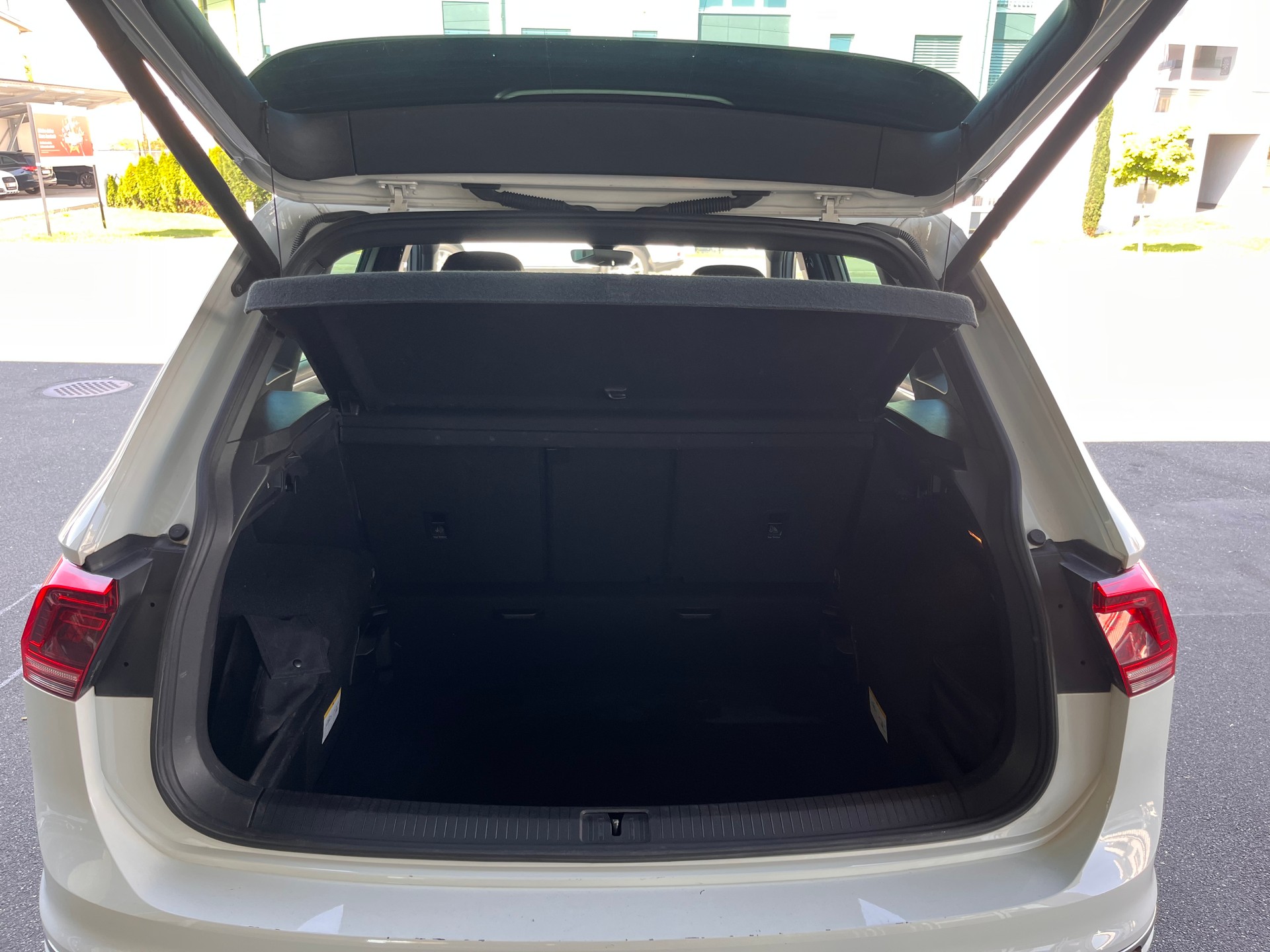 VW Tiguan 2.0TSI Highline 4Motion DSG-image-7