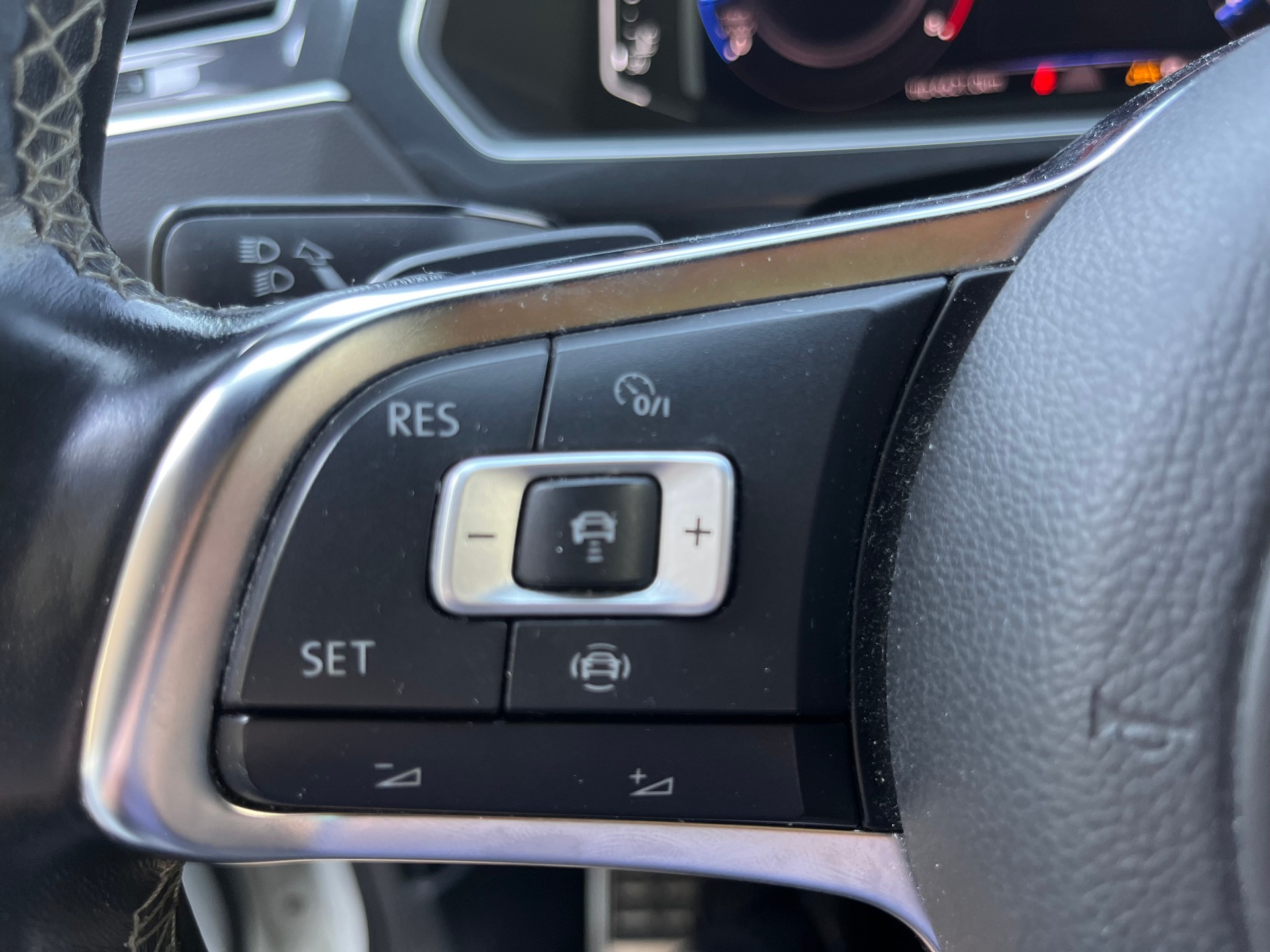VW Tiguan 2.0TSI Highline 4Motion DSG-image-6