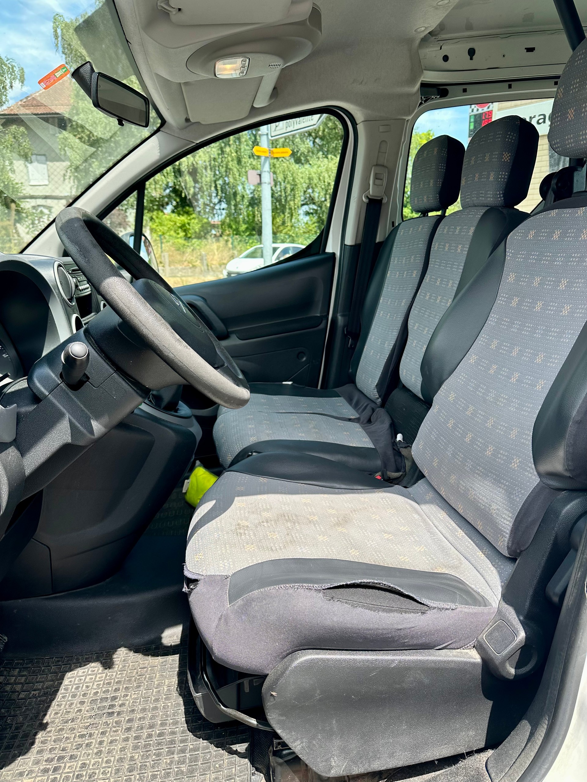 CITROEN Berlingo 1.6i 600-image-10