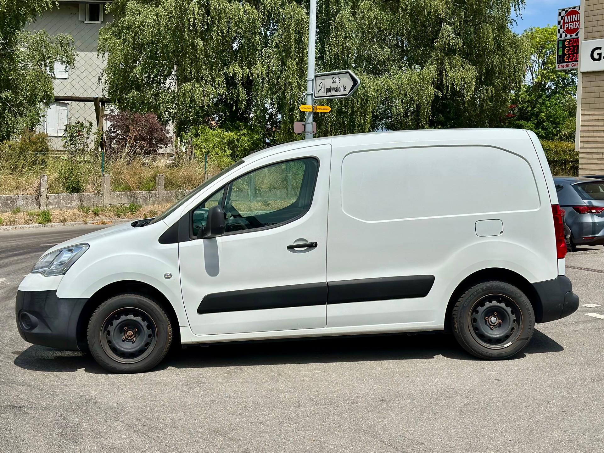 CITROEN Berlingo 1.6i 600-image-5