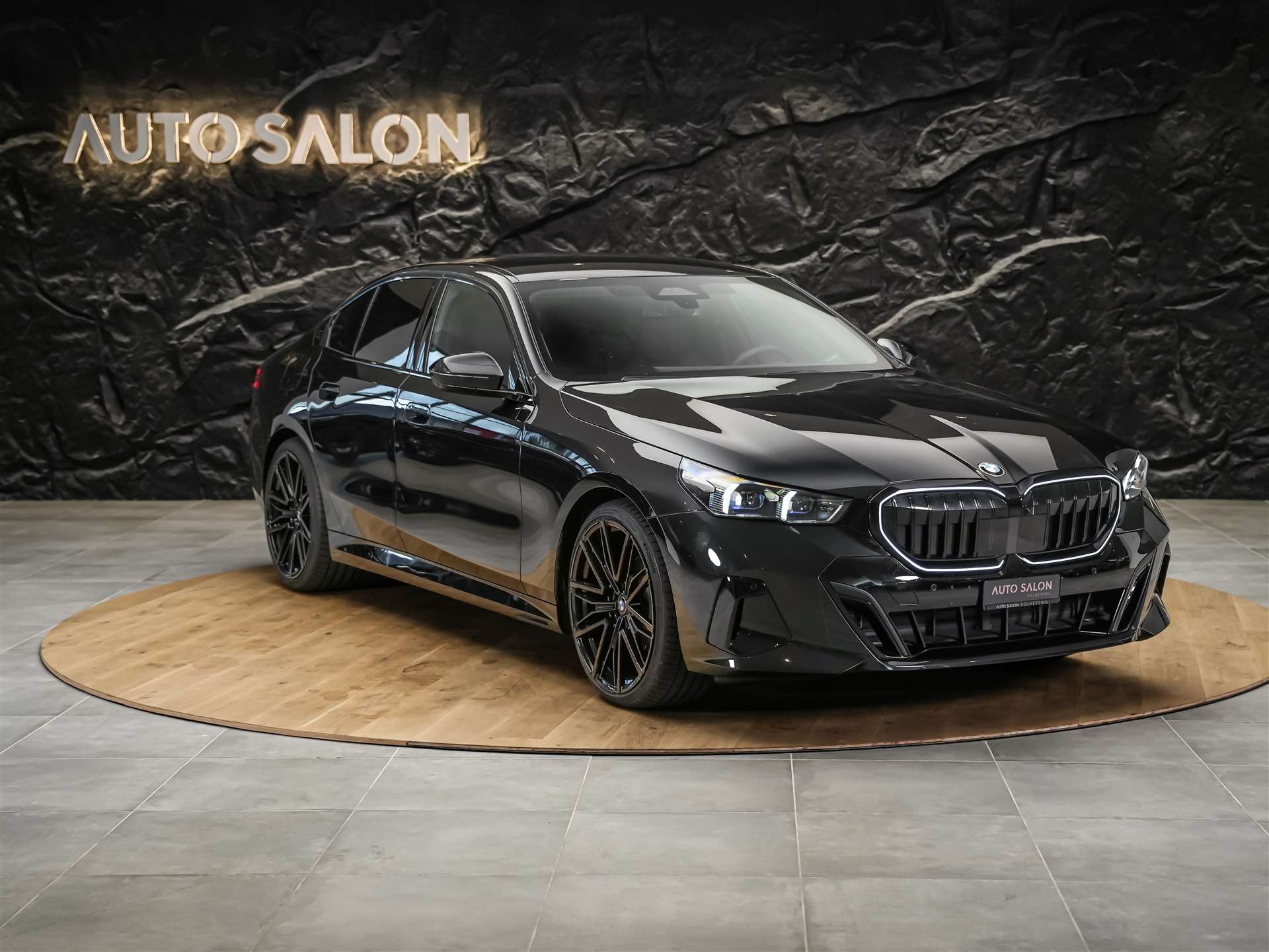 BMW 520d xDrive M Sport Steptronic *Werksgarantie*21" Felgen*Head Up*Sitzbelüftung*-image-6