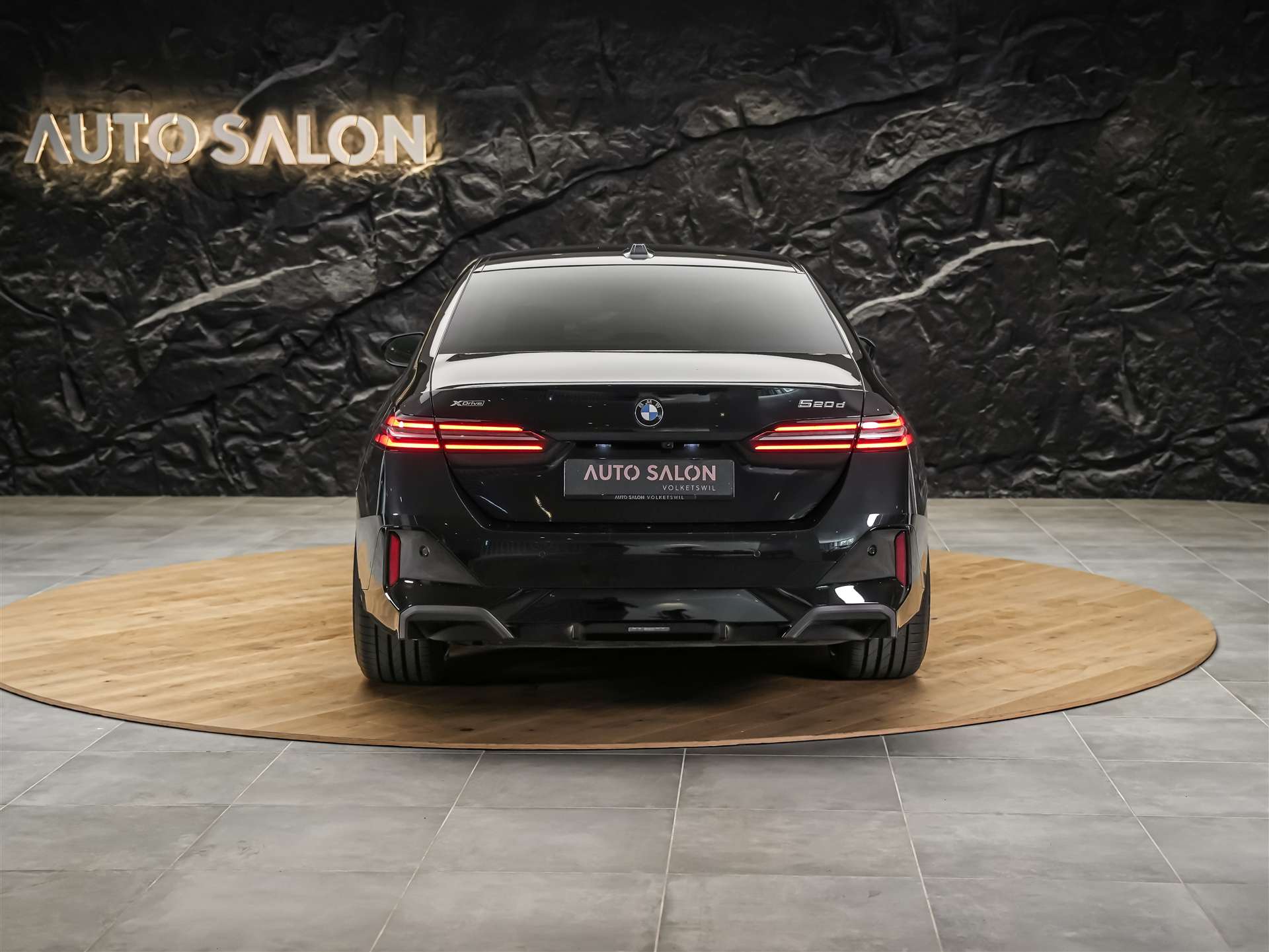 BMW 520d xDrive M Sport Steptronic *Werksgarantie*21" Felgen*Head Up*Sitzbelüftung*-image-4