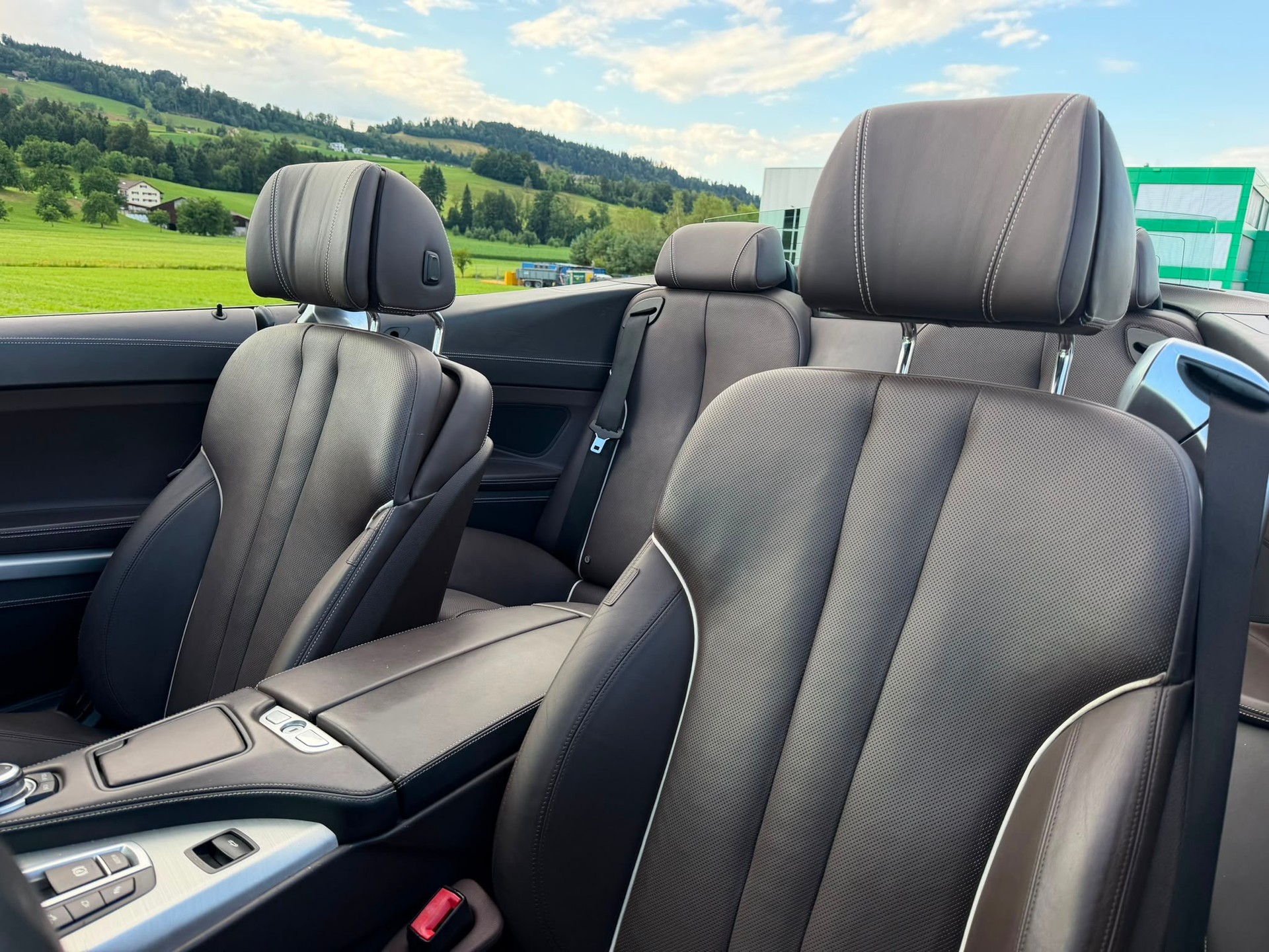 BMW 650i Cabrio xDrive M-Sportpaket Individual-image-9