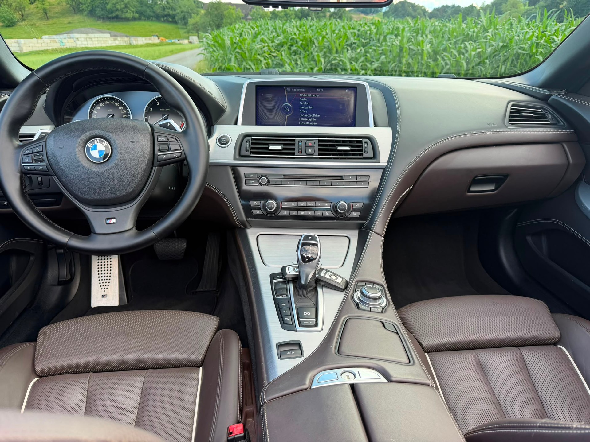 BMW 650i Cabrio xDrive M-Sportpaket Individual-image-11