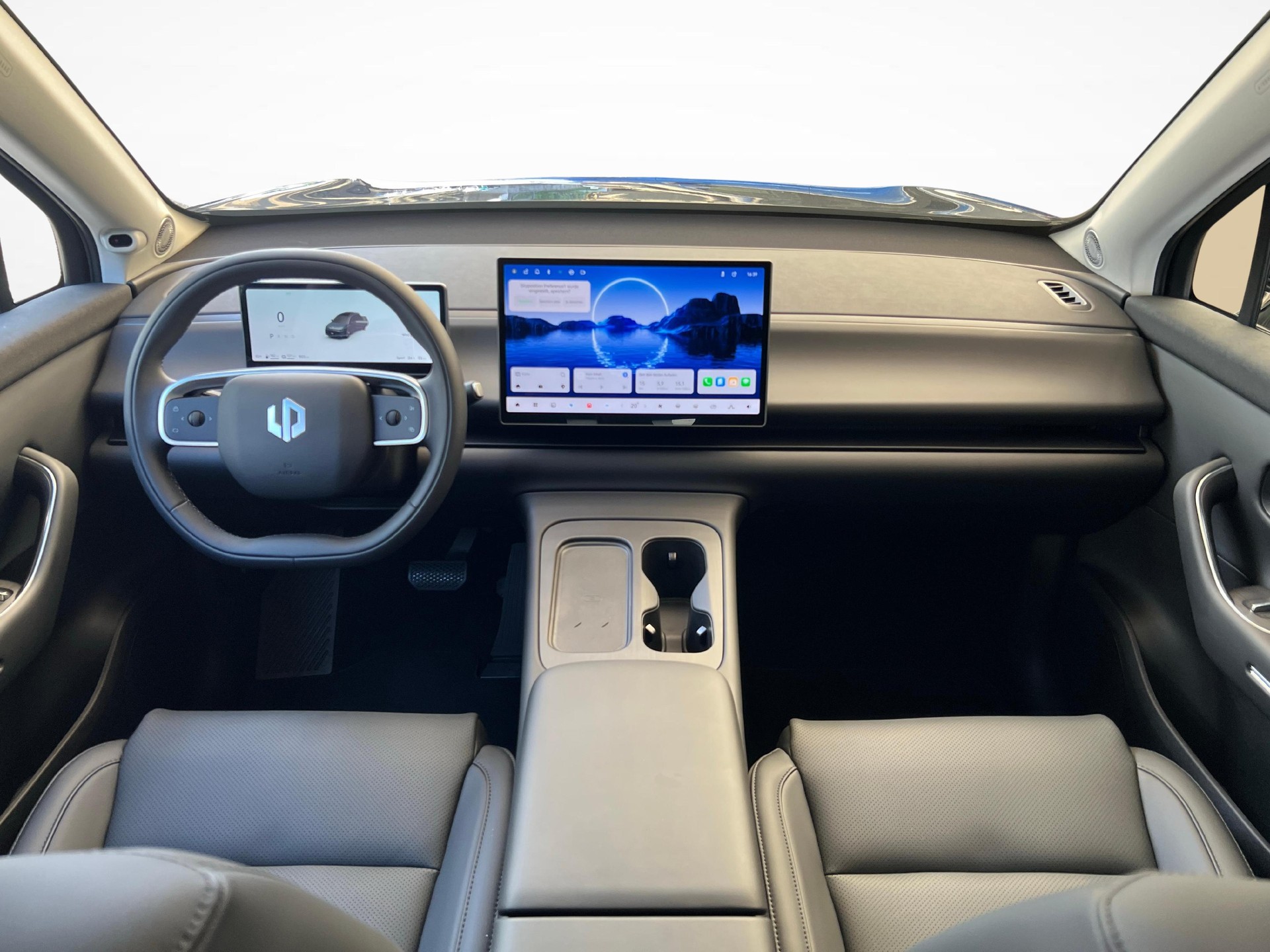 LEAPMOTOR C10 1.5 REEV Design-image-8