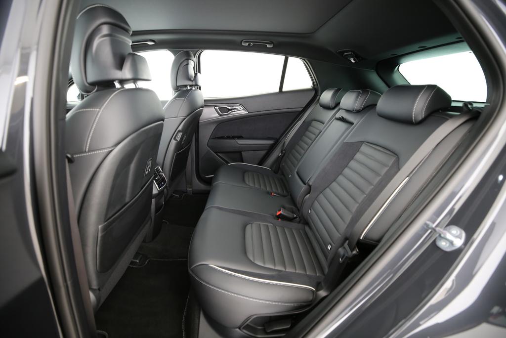 KIA Sportage 1.6 T-GDi PHEV GT-Line-image-11
