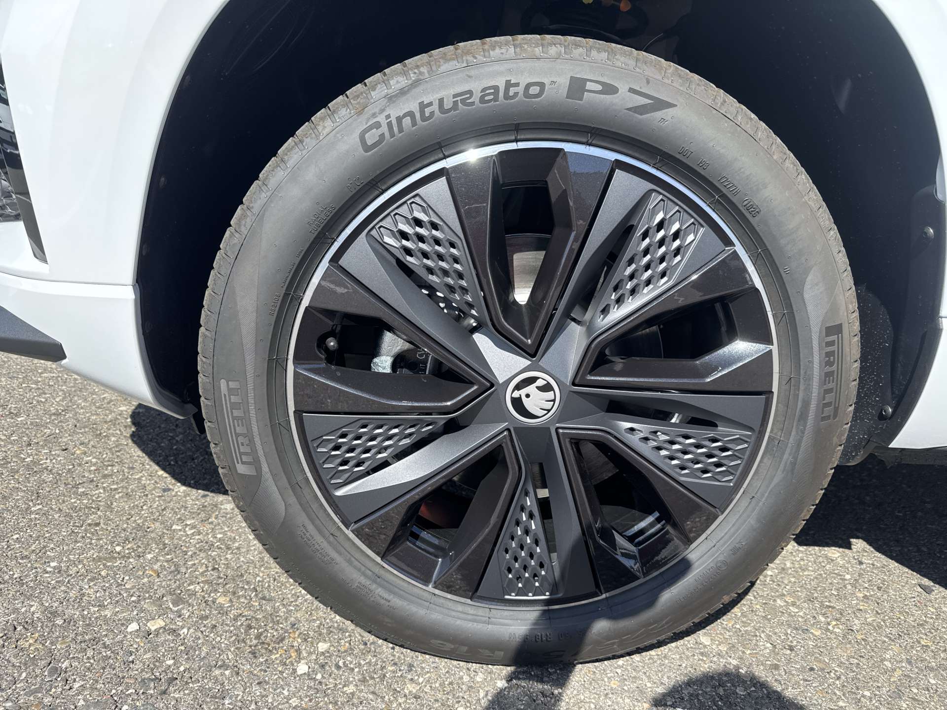 SKODA Karoq 2.0 TSi SportLine 4x4 DSG-Automat-image-7