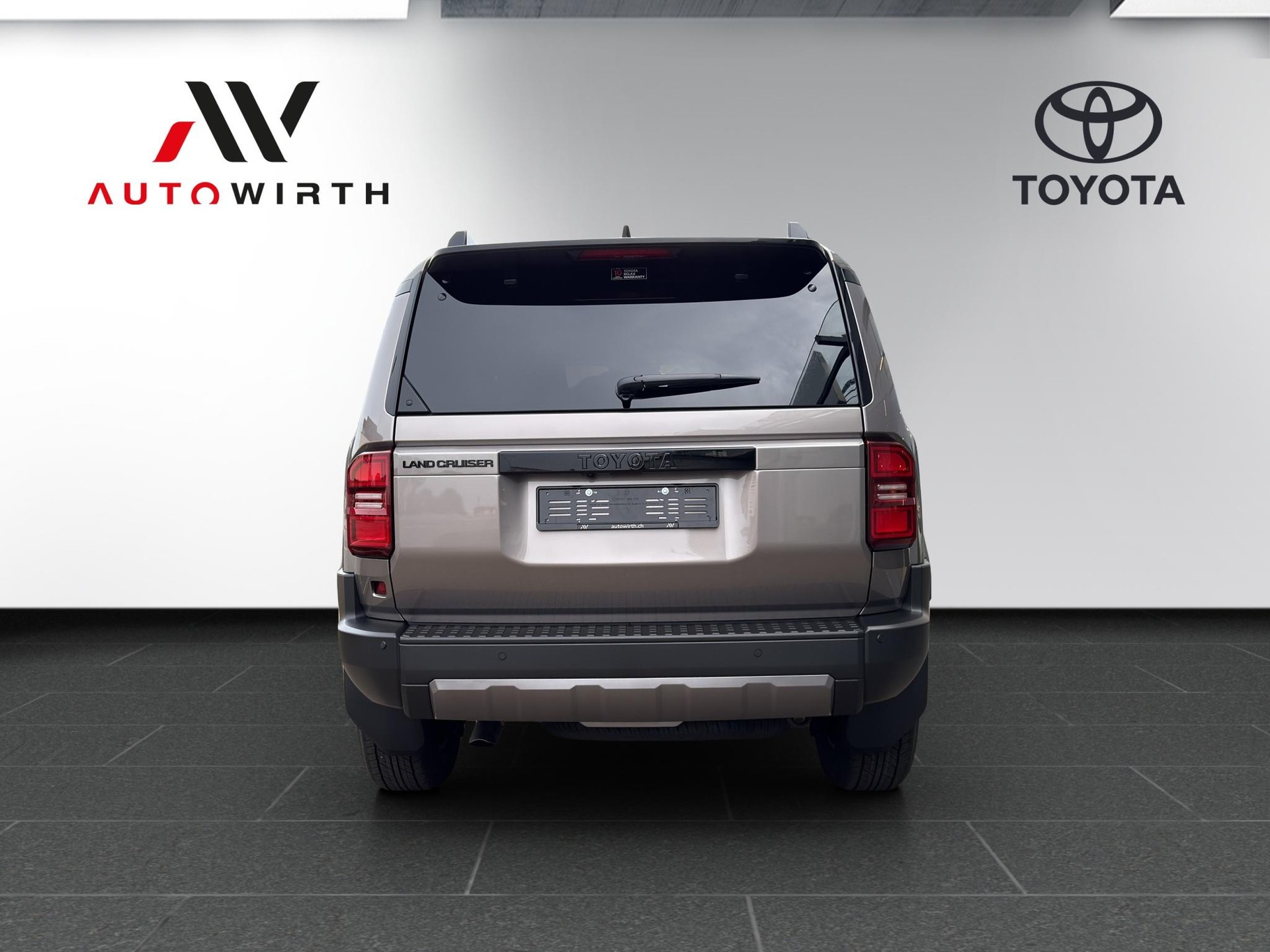 TOYOTA Land Cruiser 2.8 D 48V Style-image-5