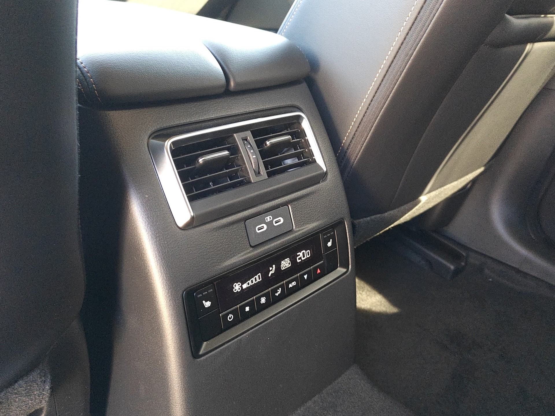 MAZDA CX-80 e-Skyactiv PHEV 327 AWD Homura-image-13