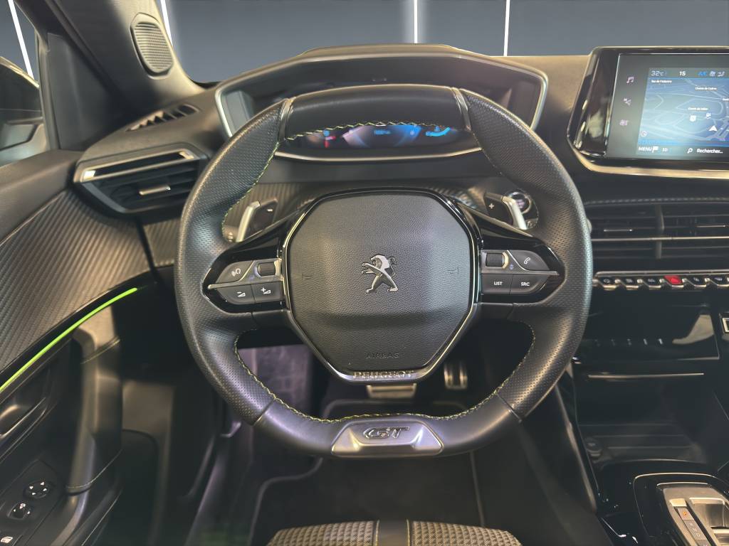 PEUGEOT 2008 1.2 PureTech GT-image-14