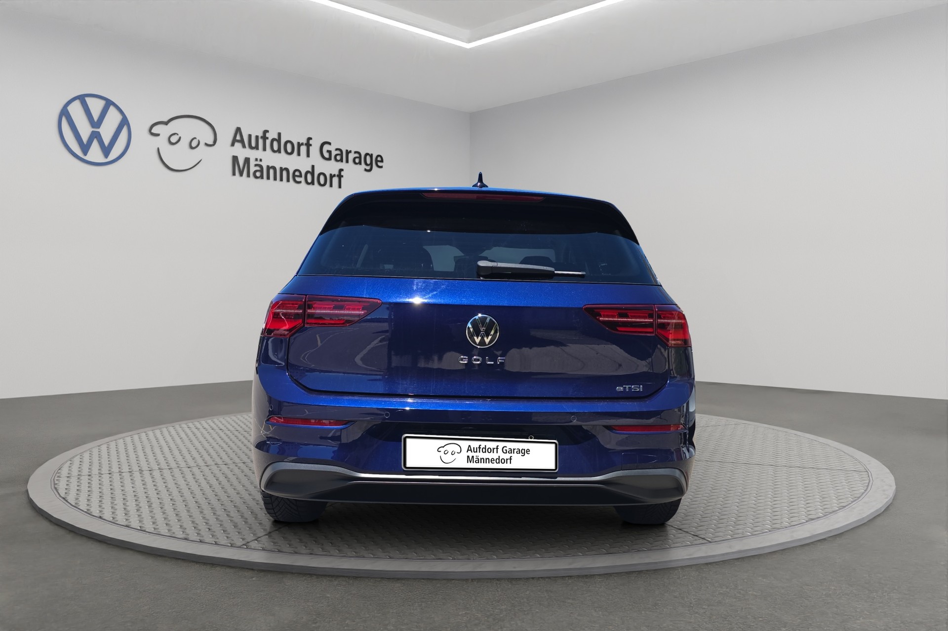 VW Golf 1.5 e TSI ACT Life DSG-image-4