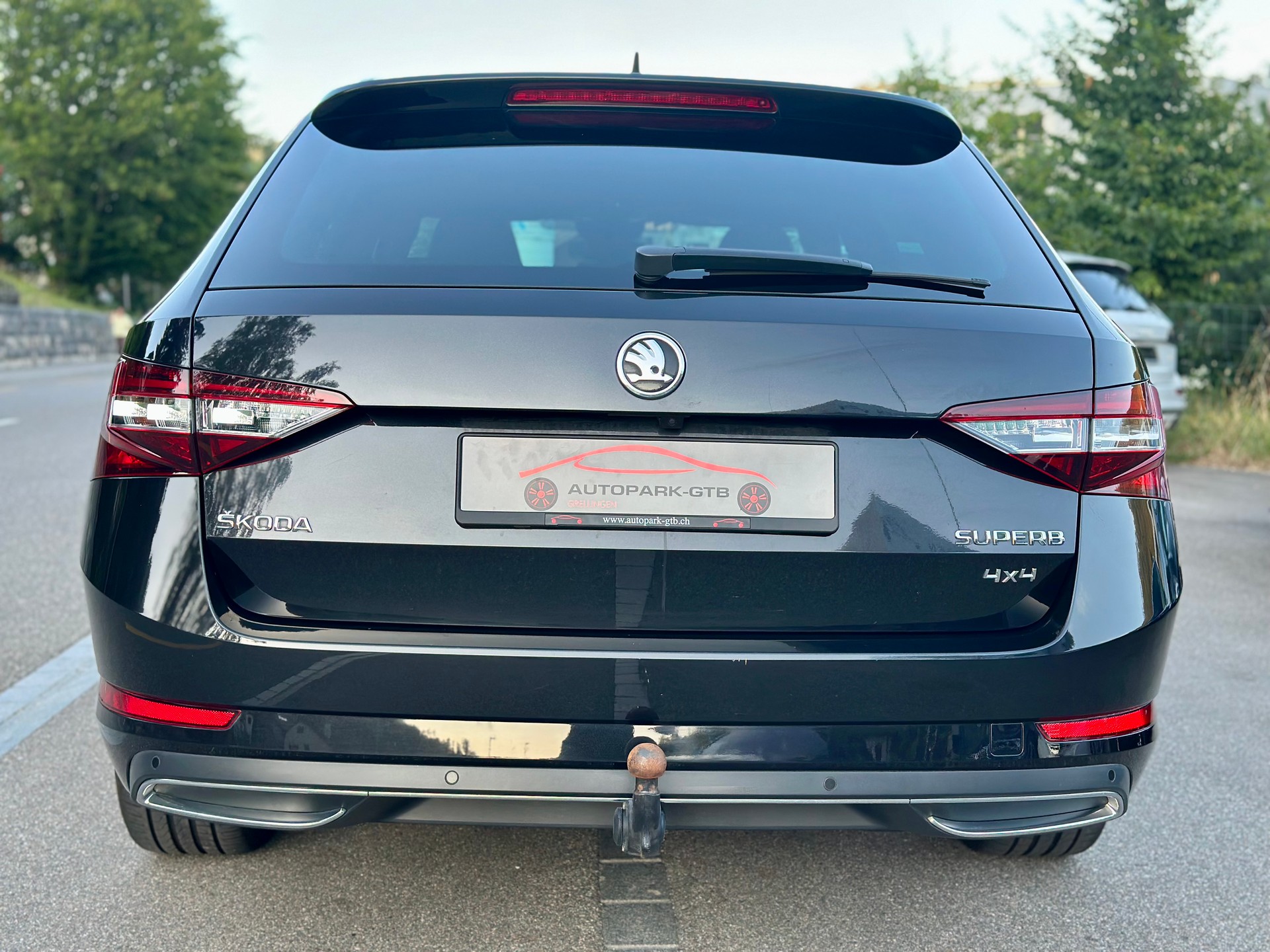 SKODA Superb Combi 2.0 TDi SportLine+ 4x4 DSG-image-7