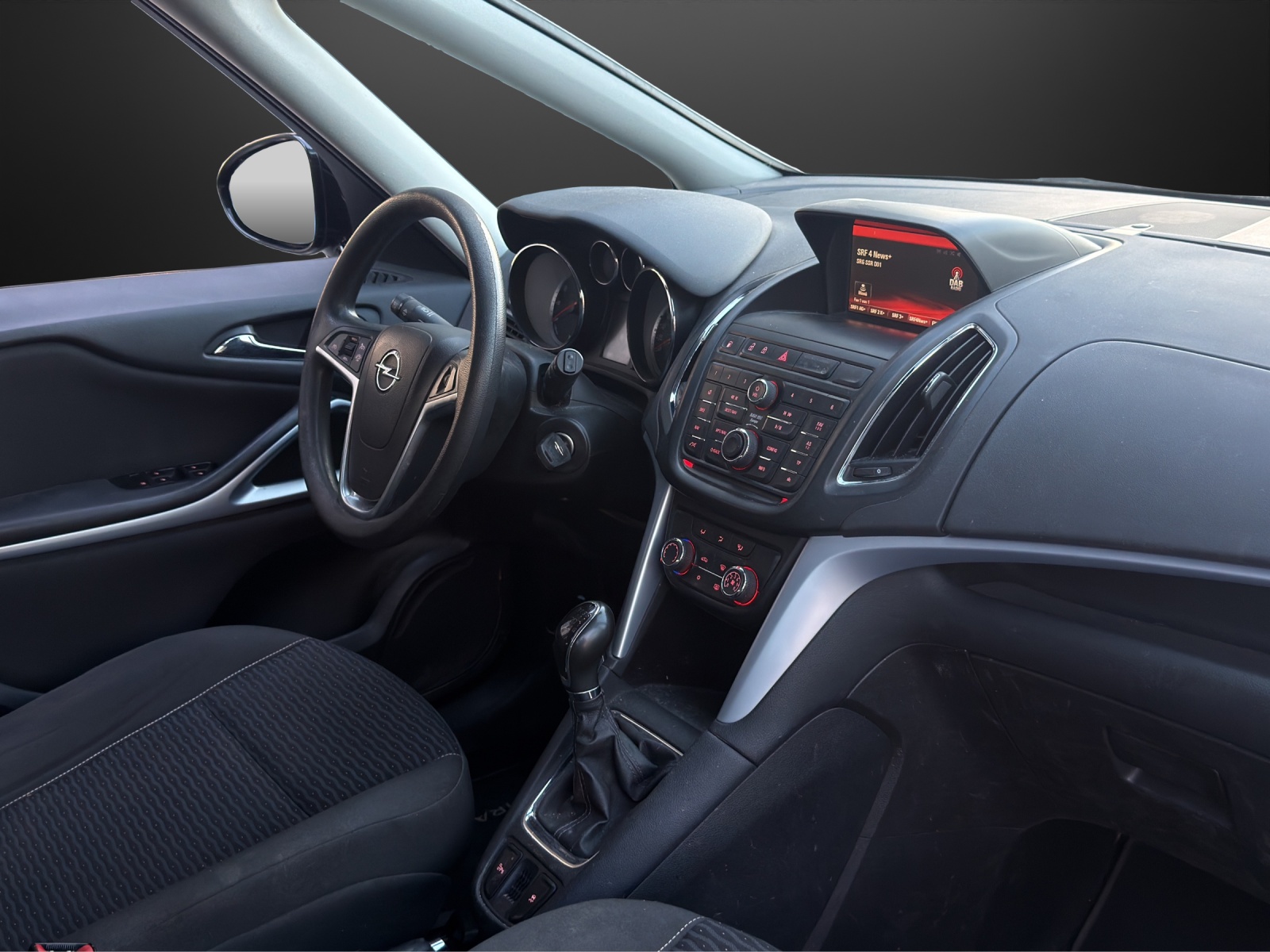 OPEL Zafira Tourer 1.6i 16V CNG Turbo Drive-image-9