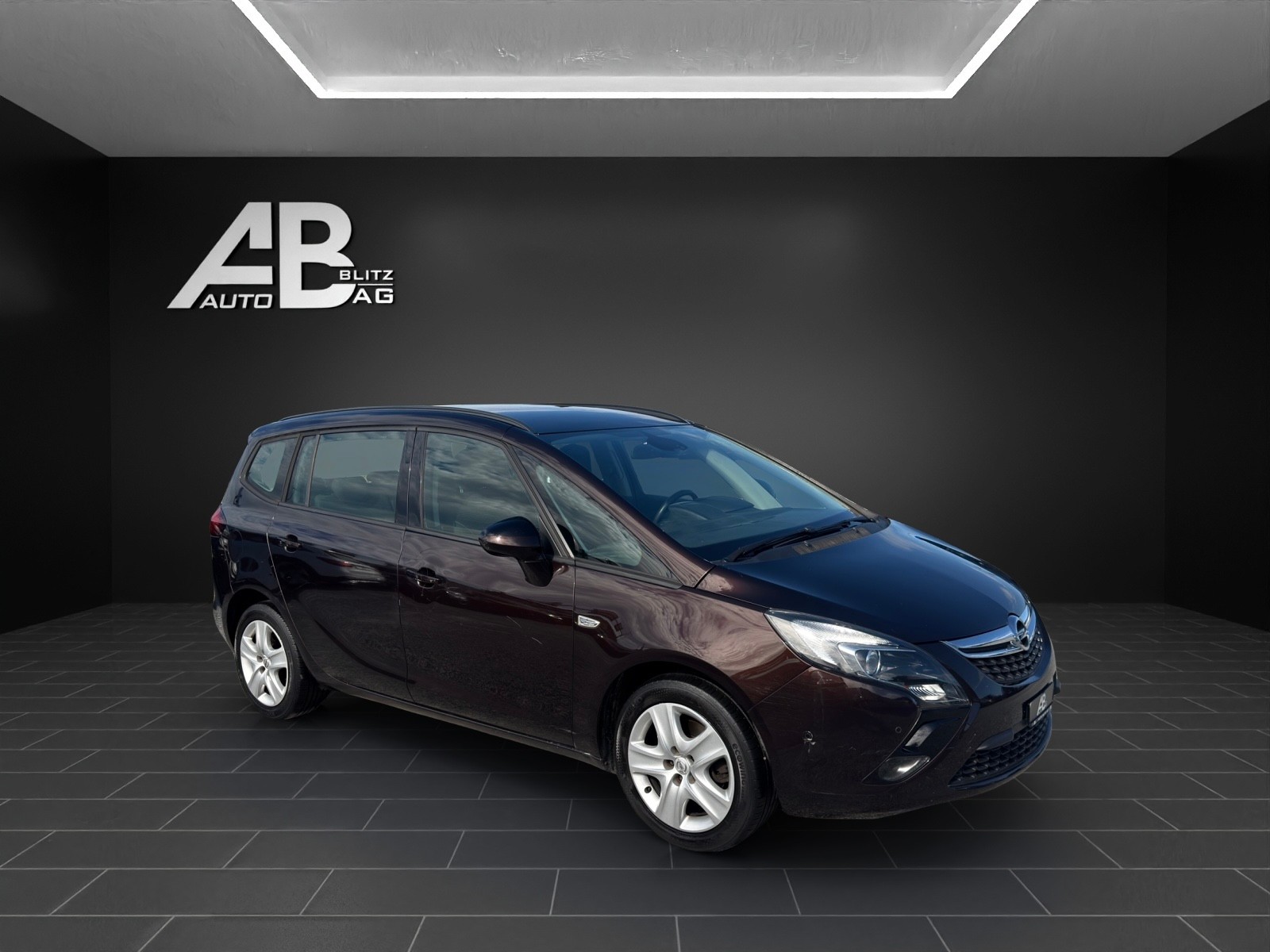 OPEL Zafira Tourer 1.6i 16V CNG Turbo Drive-image-5