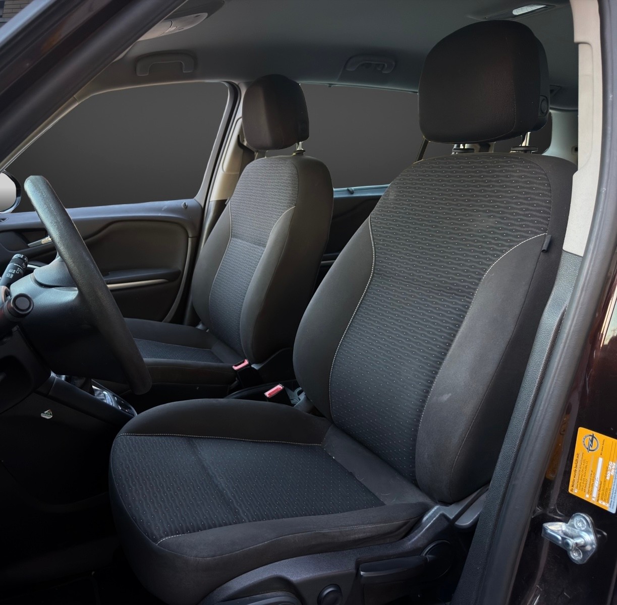 OPEL Zafira Tourer 1.6i 16V CNG Turbo Drive-image-6