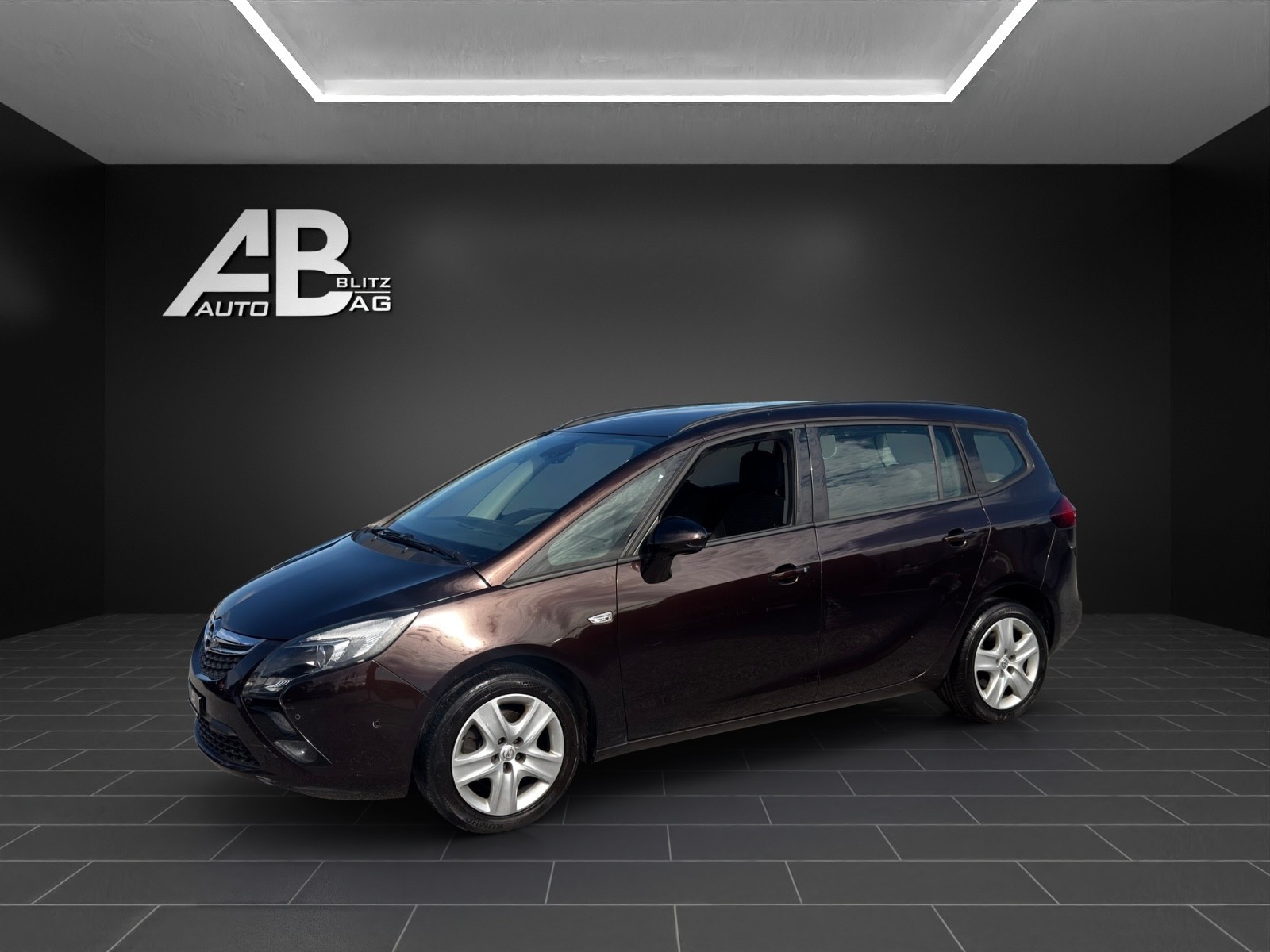 OPEL Zafira Tourer 1.6i 16V CNG Turbo Drive-image-1