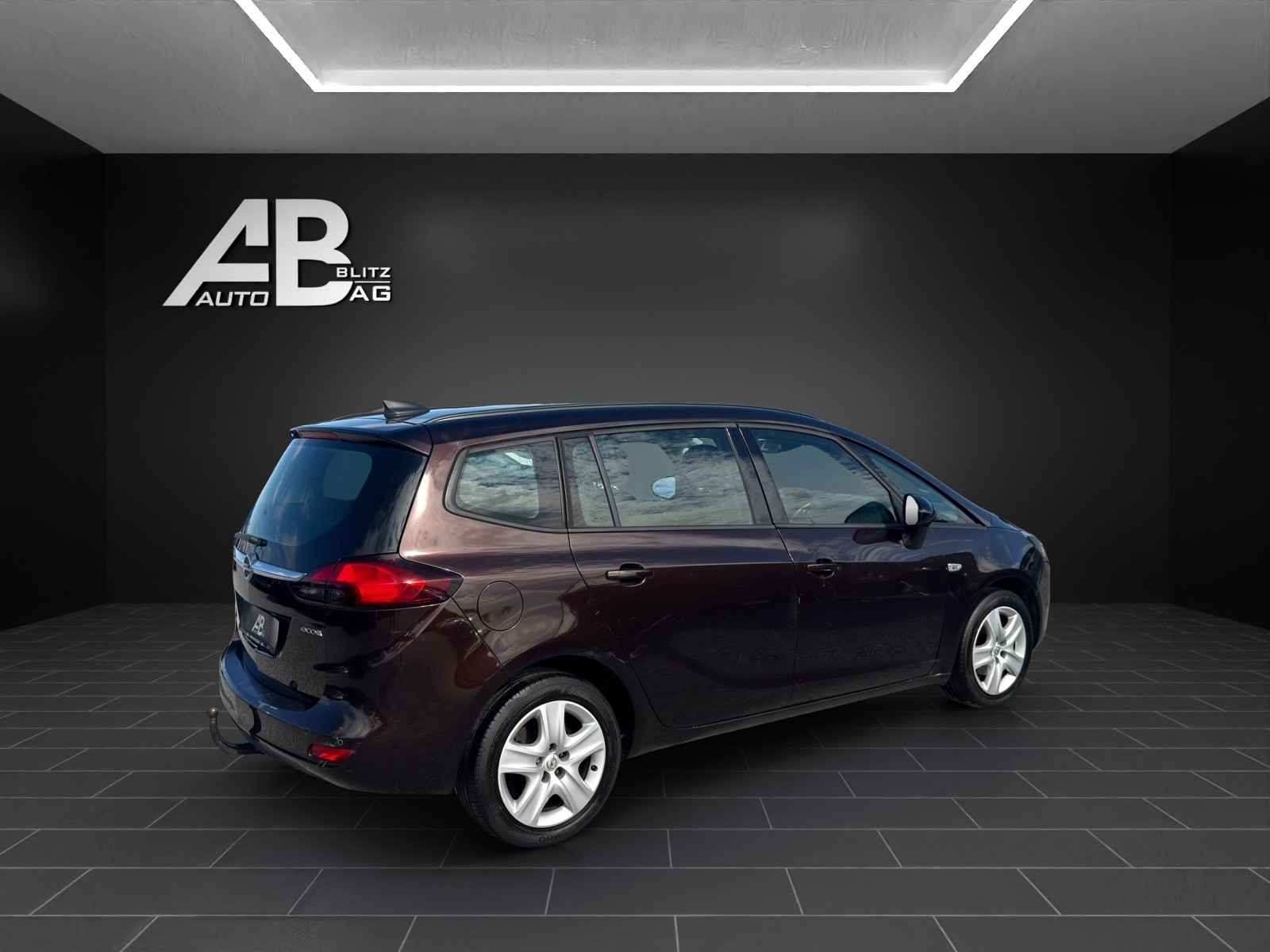 OPEL Zafira Tourer 1.6i 16V CNG Turbo Drive-image-4