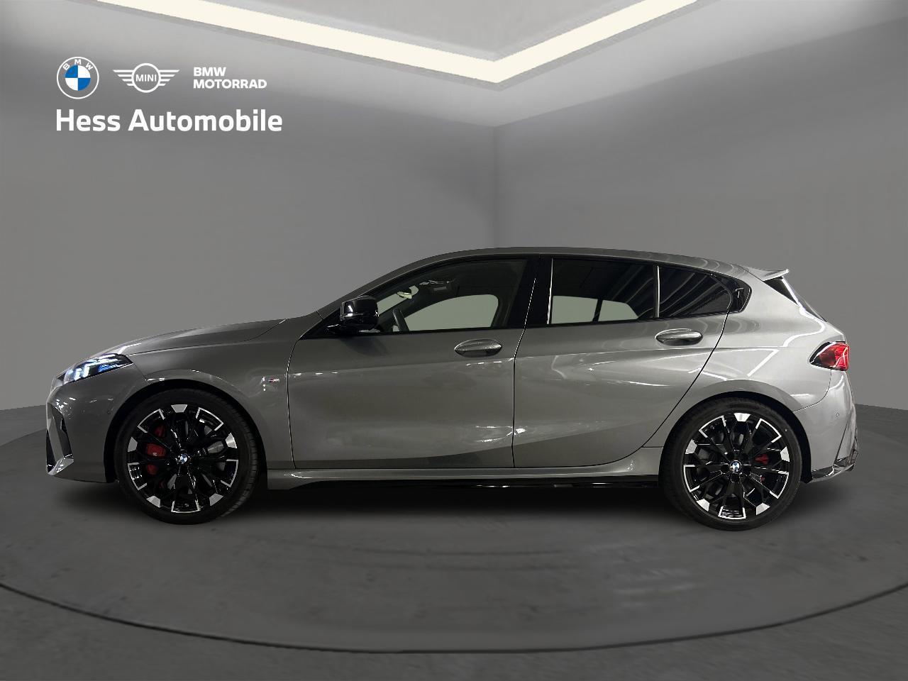 BMW M135i xDrive-image-4