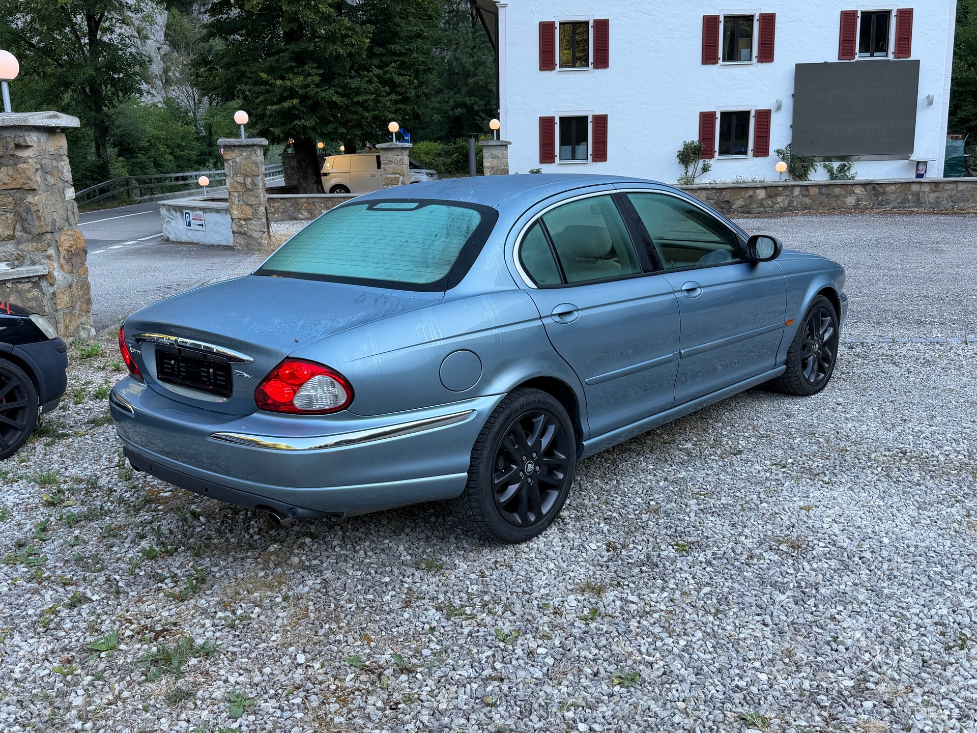 JAGUAR X-Type 3.0 V6 Traction4 Executive-image-4